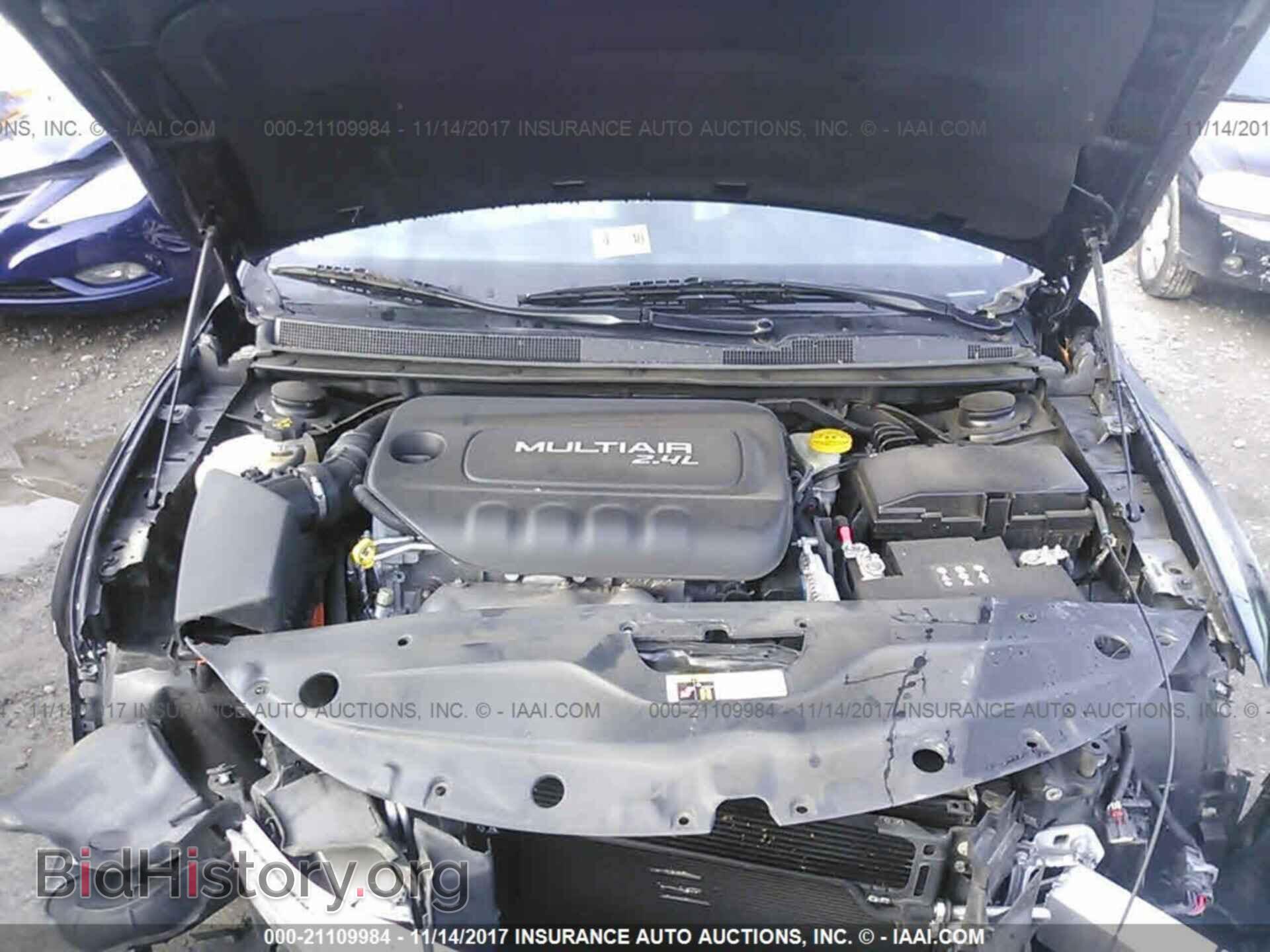 2016 Chrysler 200 - VIN: 1C3CCCAB4GN153391 - Фото 10