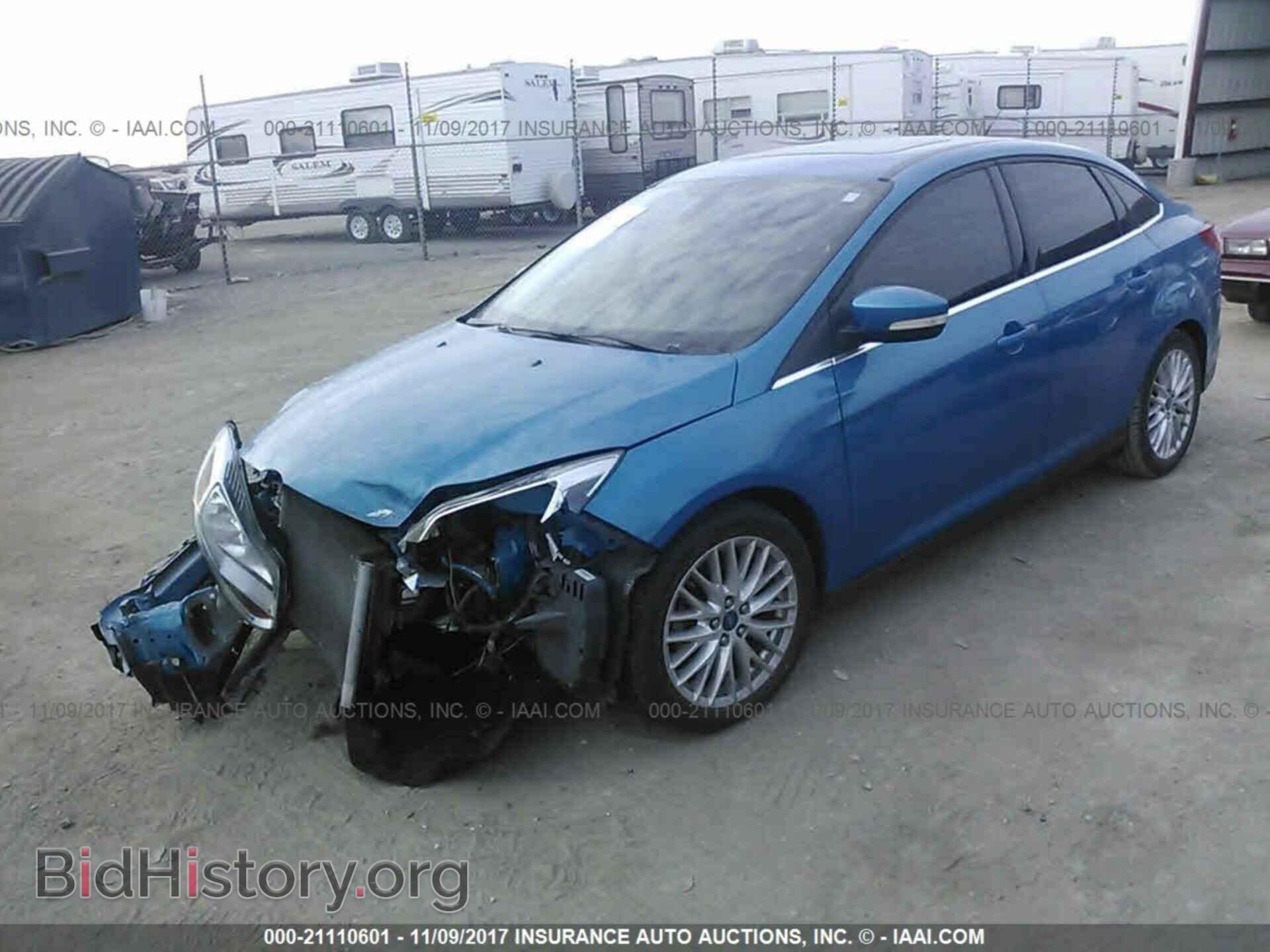 2012 Ford Focus - VIN: 1FAHP3H29CL258564 - Фото 2