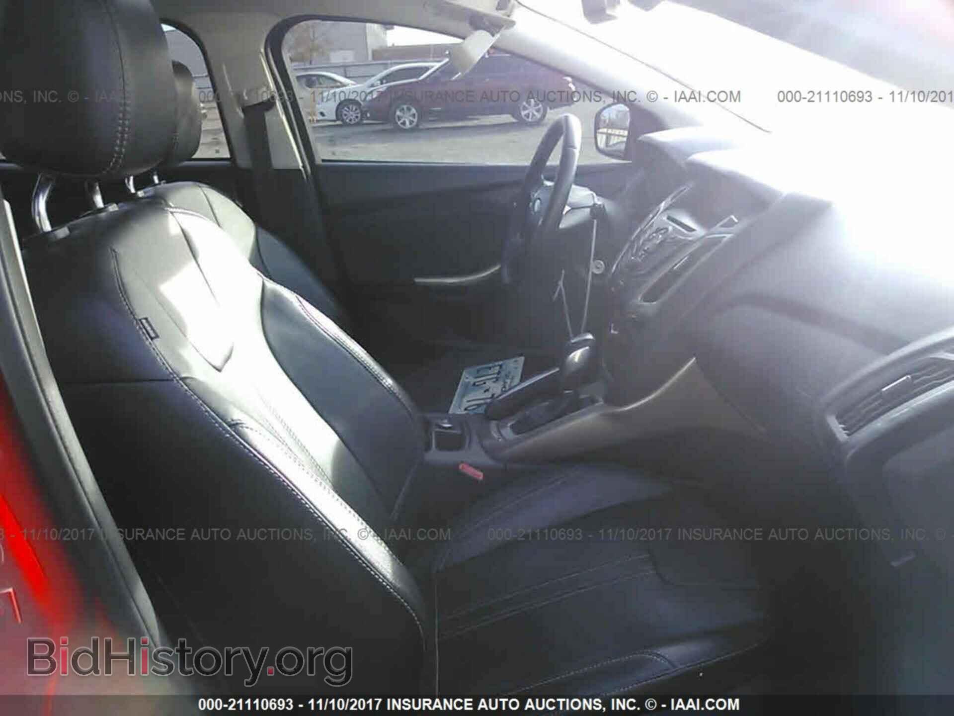 2012 Ford Focus - VIN: 1FAHP3M28CL210687 - Photo 5