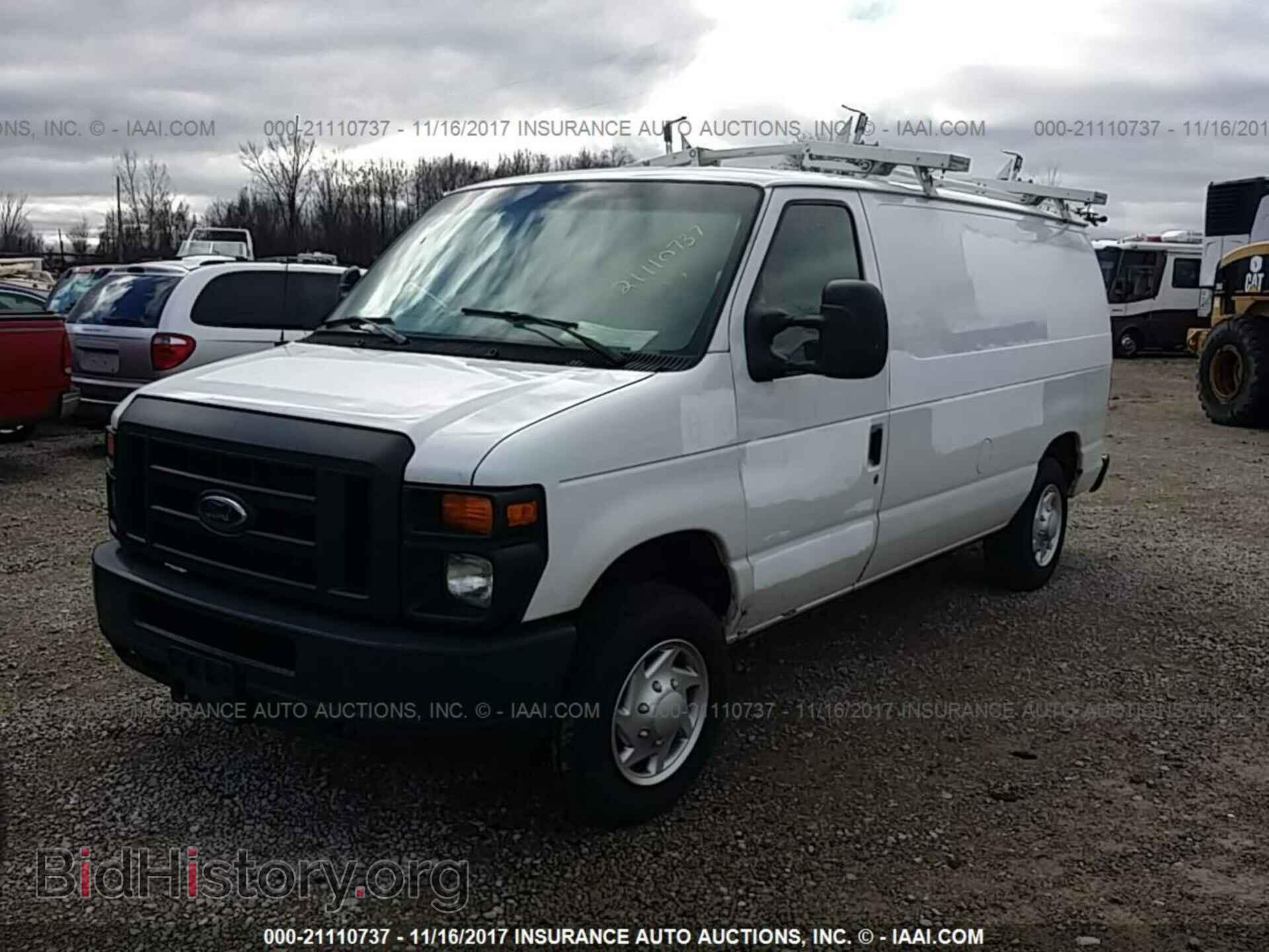 2012 Ford Econoline - VIN: 1FTNE1EW0CDB24714 - Фото 2