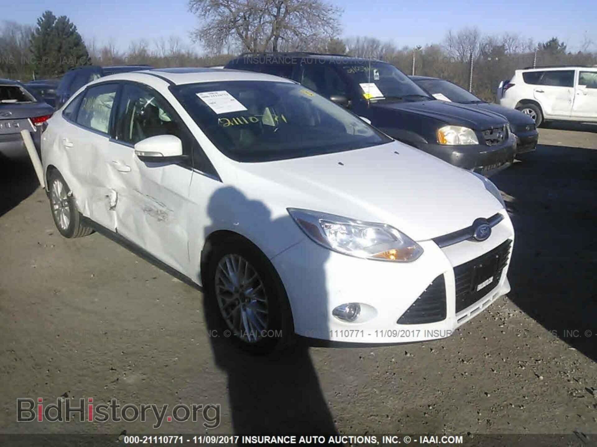 Photo 1FAHP3H26CL315254 - Ford Focus 2012