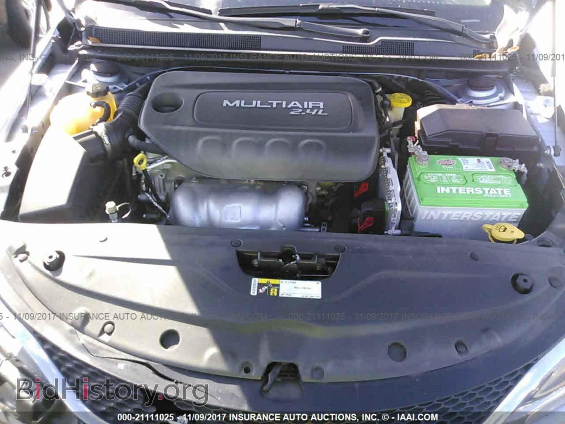 2015 Chrysler 200 - VIN: 1C3CCCAB7FN725245 - Photo 10