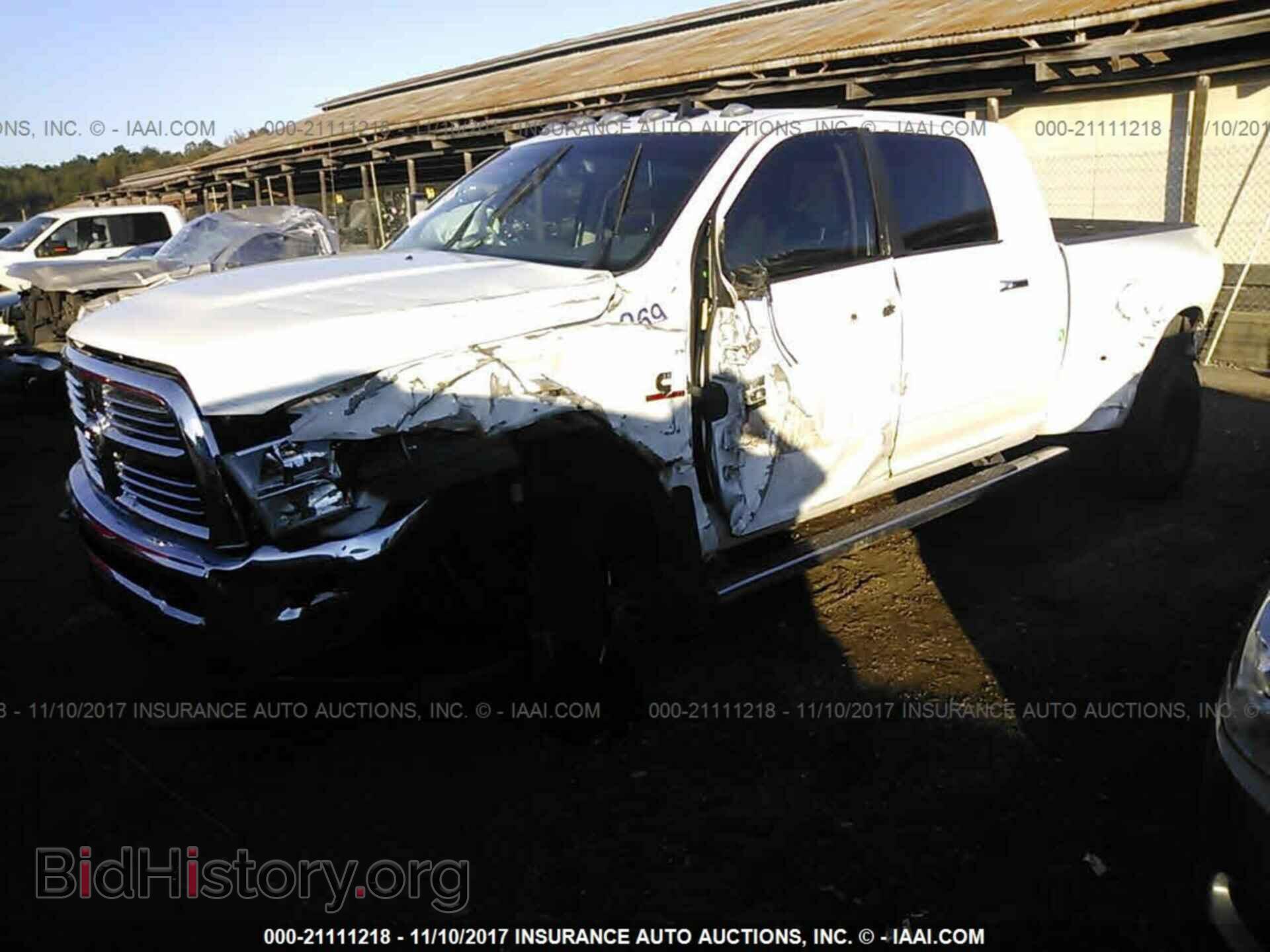 2015 Ram 3500 - VIN: 3C63RRLL4FG525863 - Фото 2