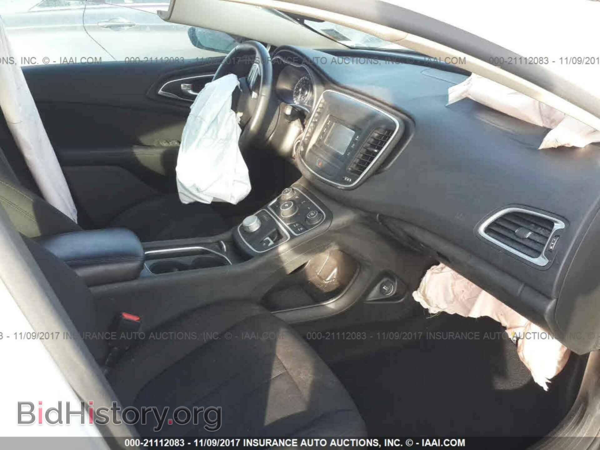 2015 Chrysler 200 - VIN: 1C3CCCAB6FN590906 - Photo 5