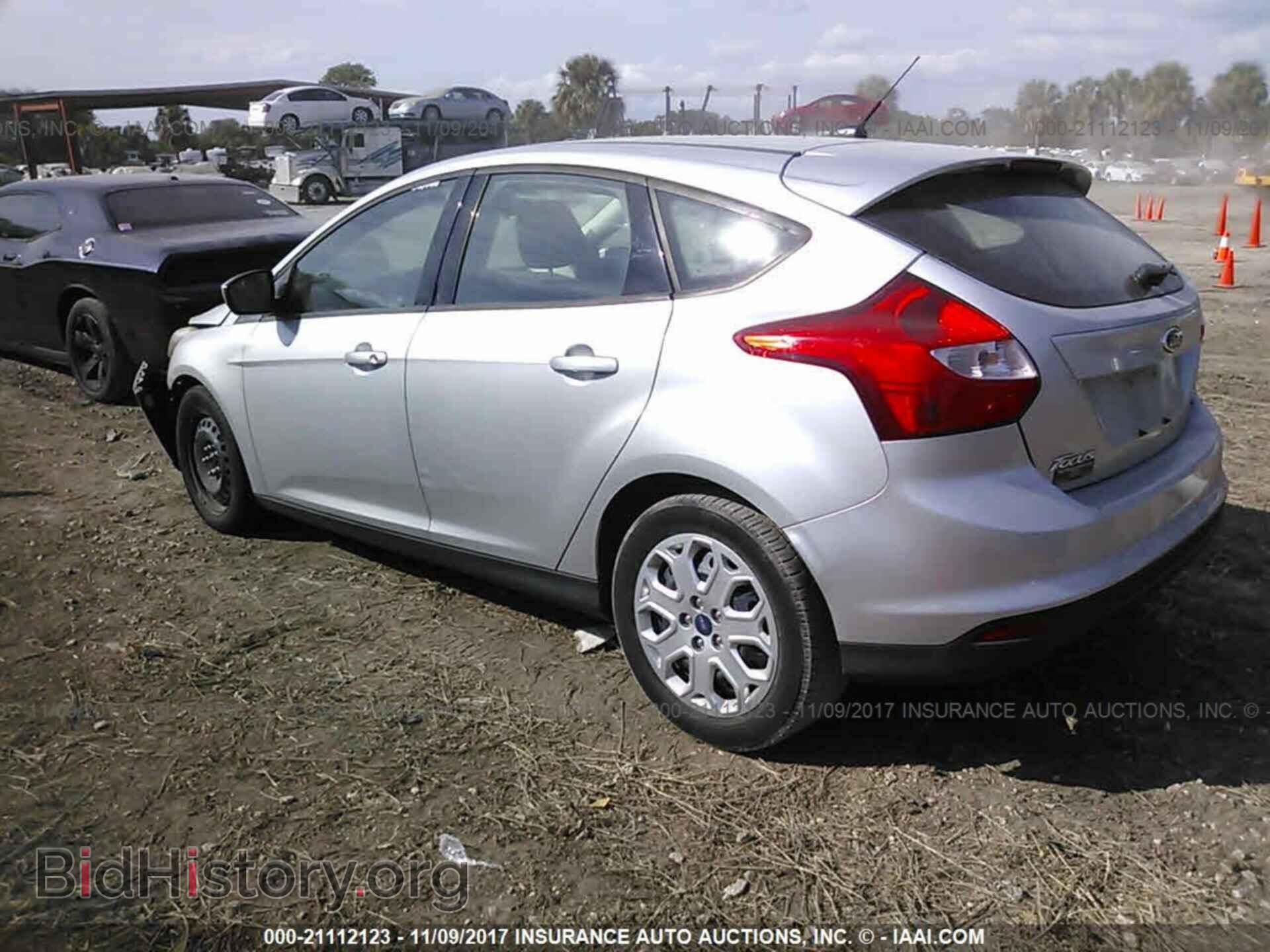 2012 Ford Focus - VIN: 1FAHP3K20CL166557 - Photo 3