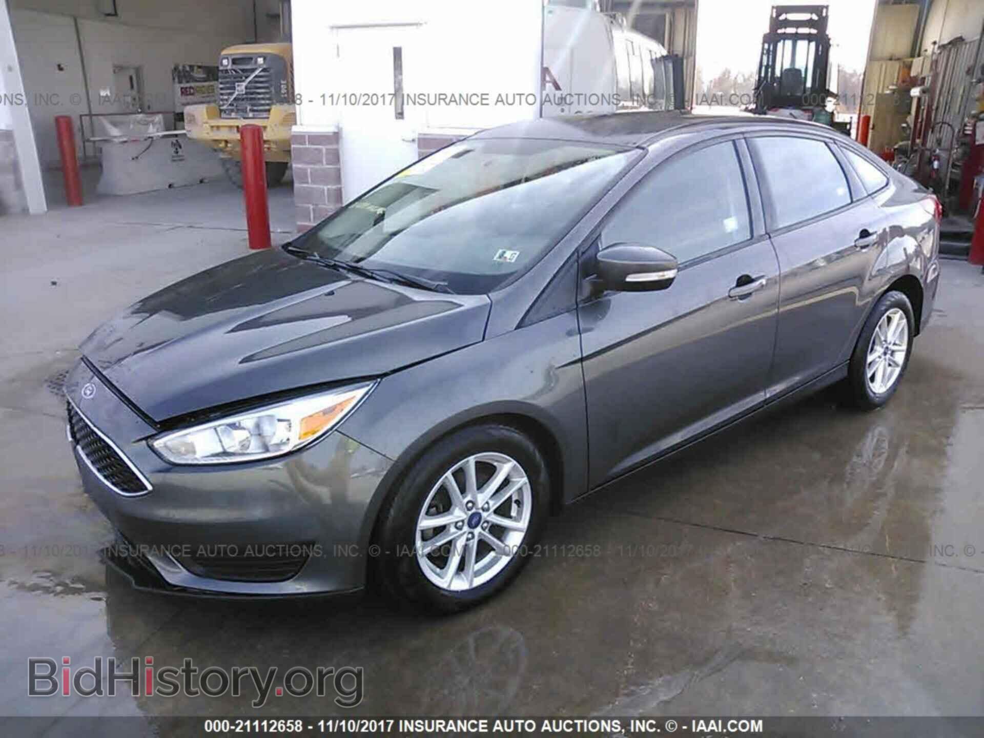2016 Ford Focus - VIN: 1FADP3F23GL344881 - Фото 2