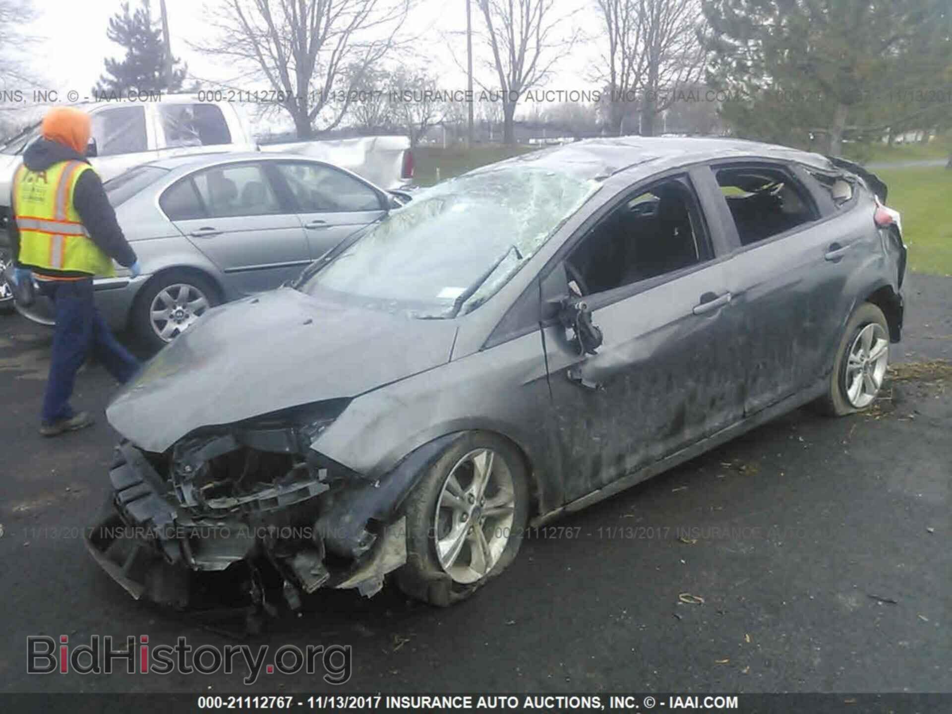 2013 Ford Focus - VIN: 1FADP3K29DL111282 - Фото 2