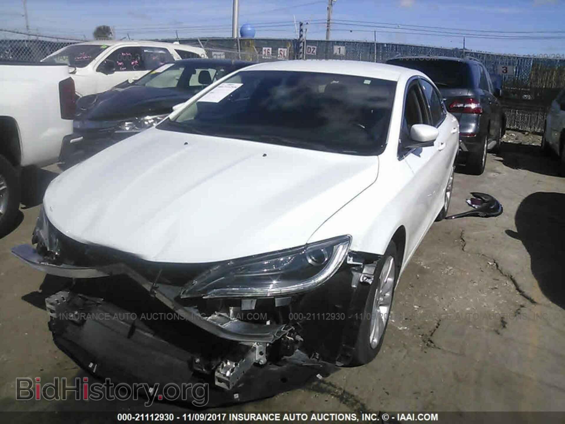 2016 Chrysler 200 - VIN: 1C3CCCAB9GN184684 - Фото 2