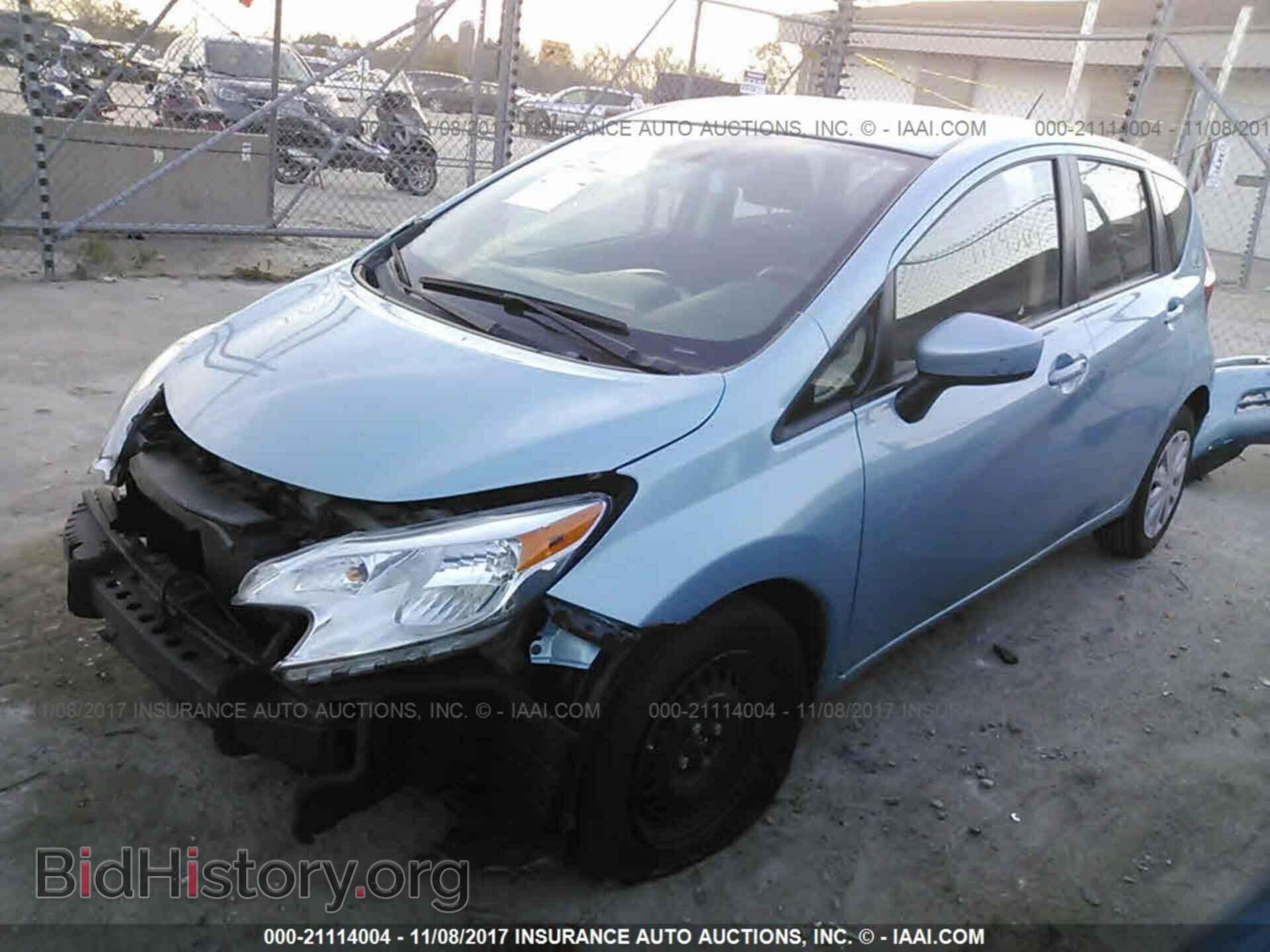 2015 Nissan Versa note - VIN: 3N1CE2CP8FL375426 - Фото 2