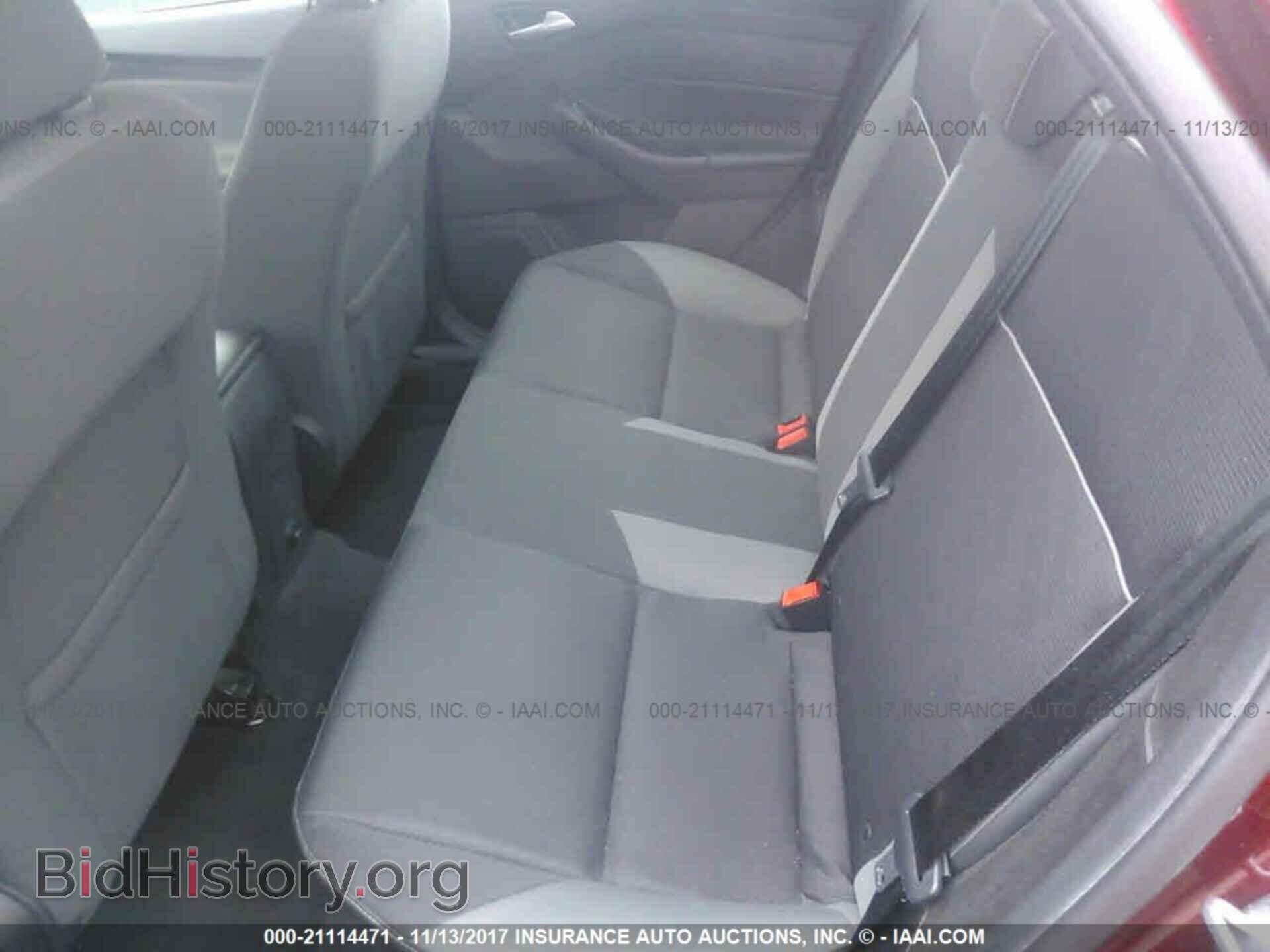 2014 Ford Focus - VIN: 1FADP3F20EL242970 - Photo 8