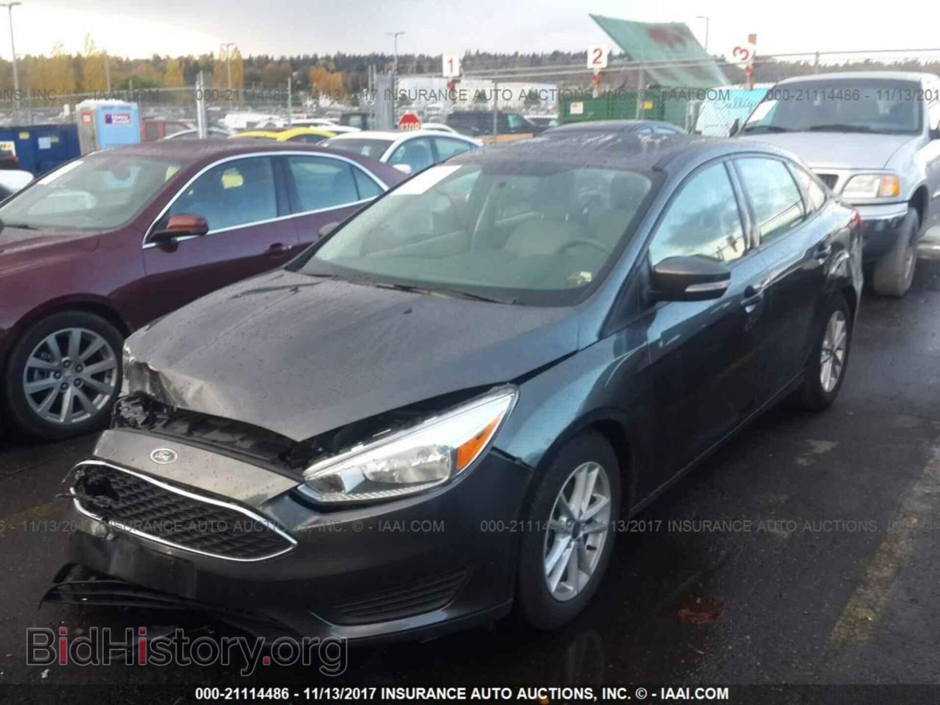 2017 Ford Focus - VIN: 1FADP3F28HL215164 - Фото 2