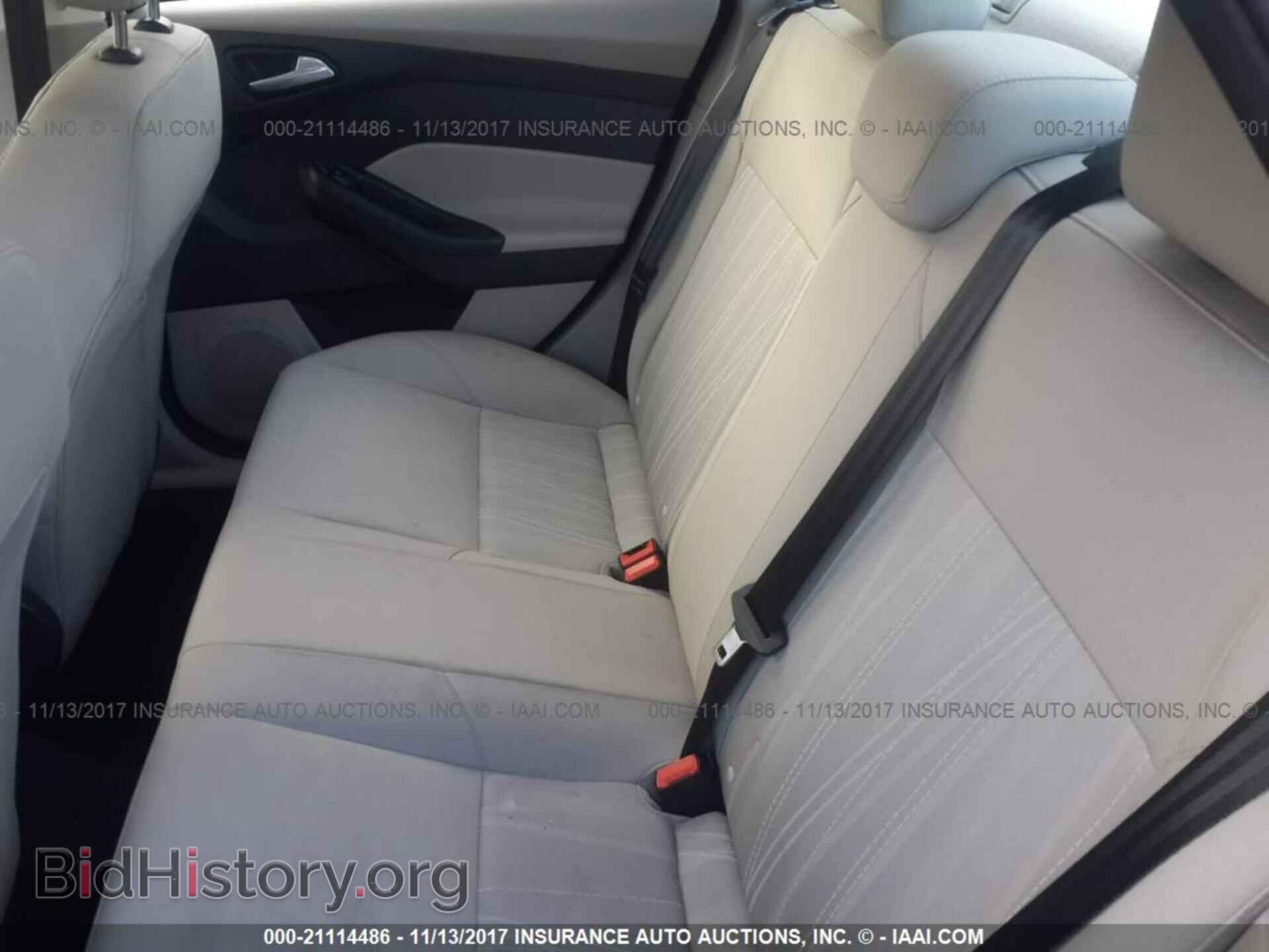 2017 Ford Focus - VIN: 1FADP3F28HL215164 - Фото 8