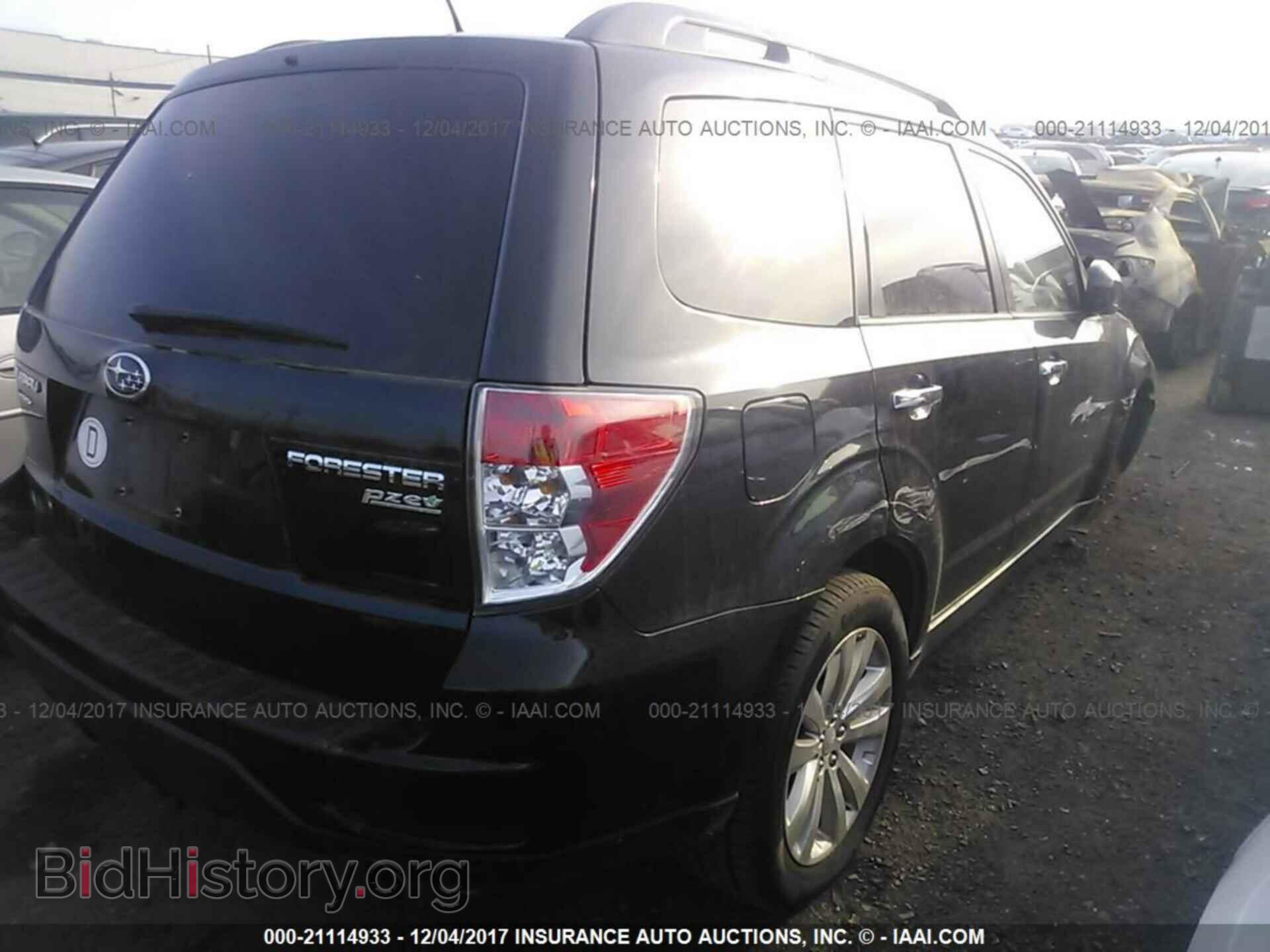 2011 Subaru Forester - VIN: JF2SHAEC8BH704737 - Фото 4