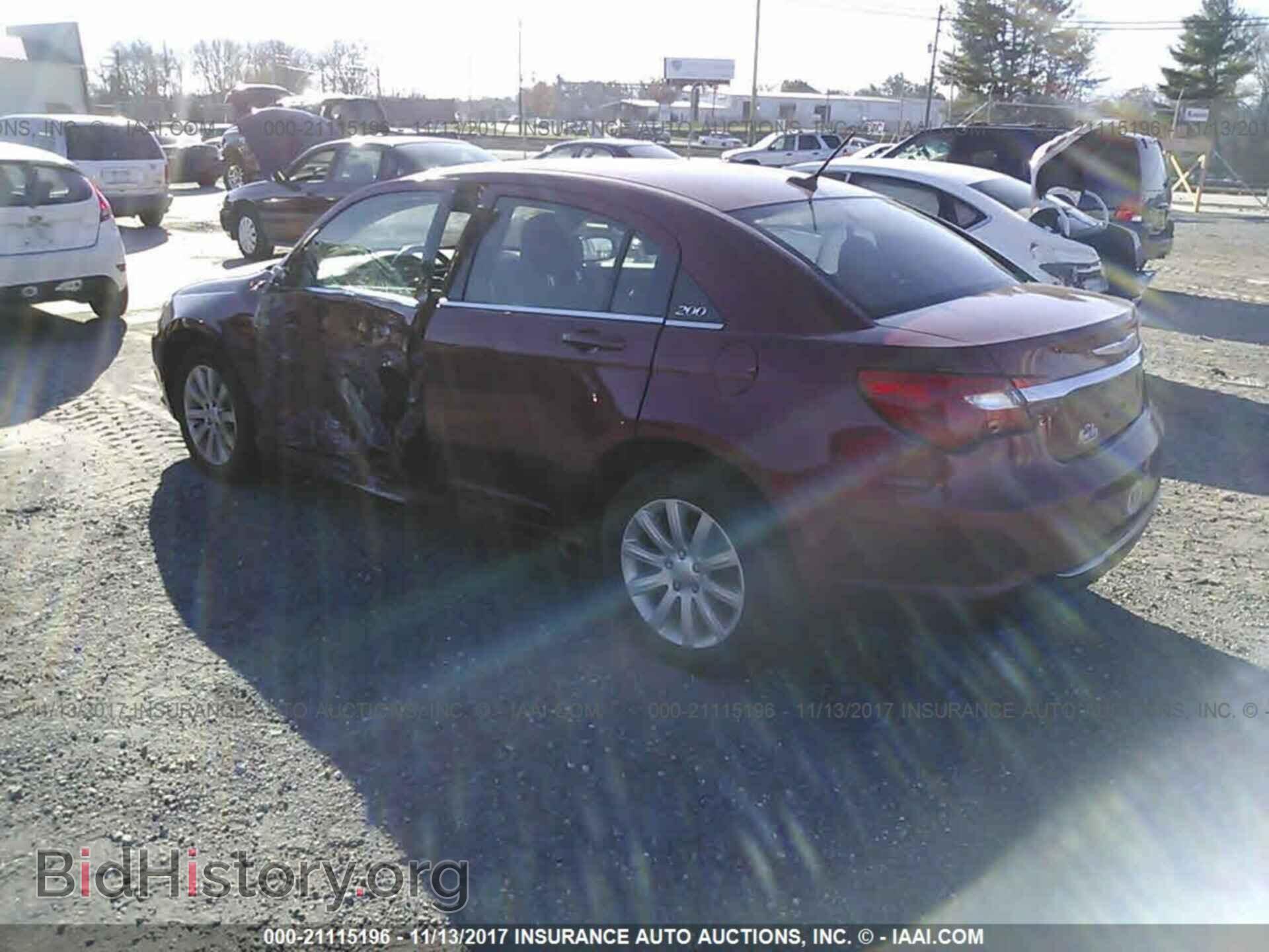 2013 Chrysler 200 - VIN: 1C3CCBBB0DN687136 - Photo 3