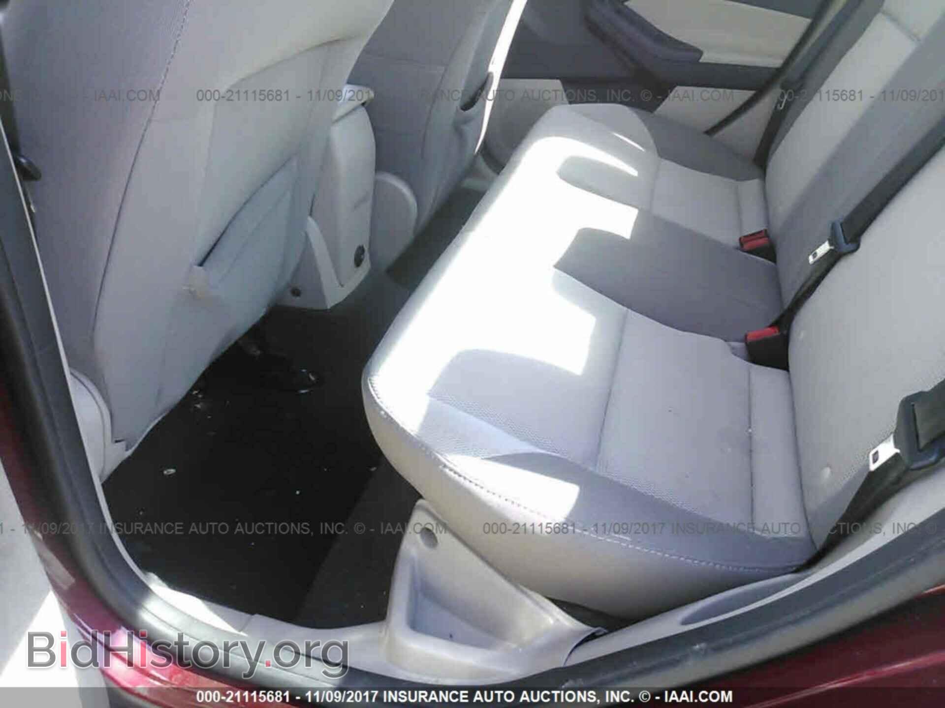 2014 Ford Focus - VIN: 1FADP3F2XEL387675 - Photo 8