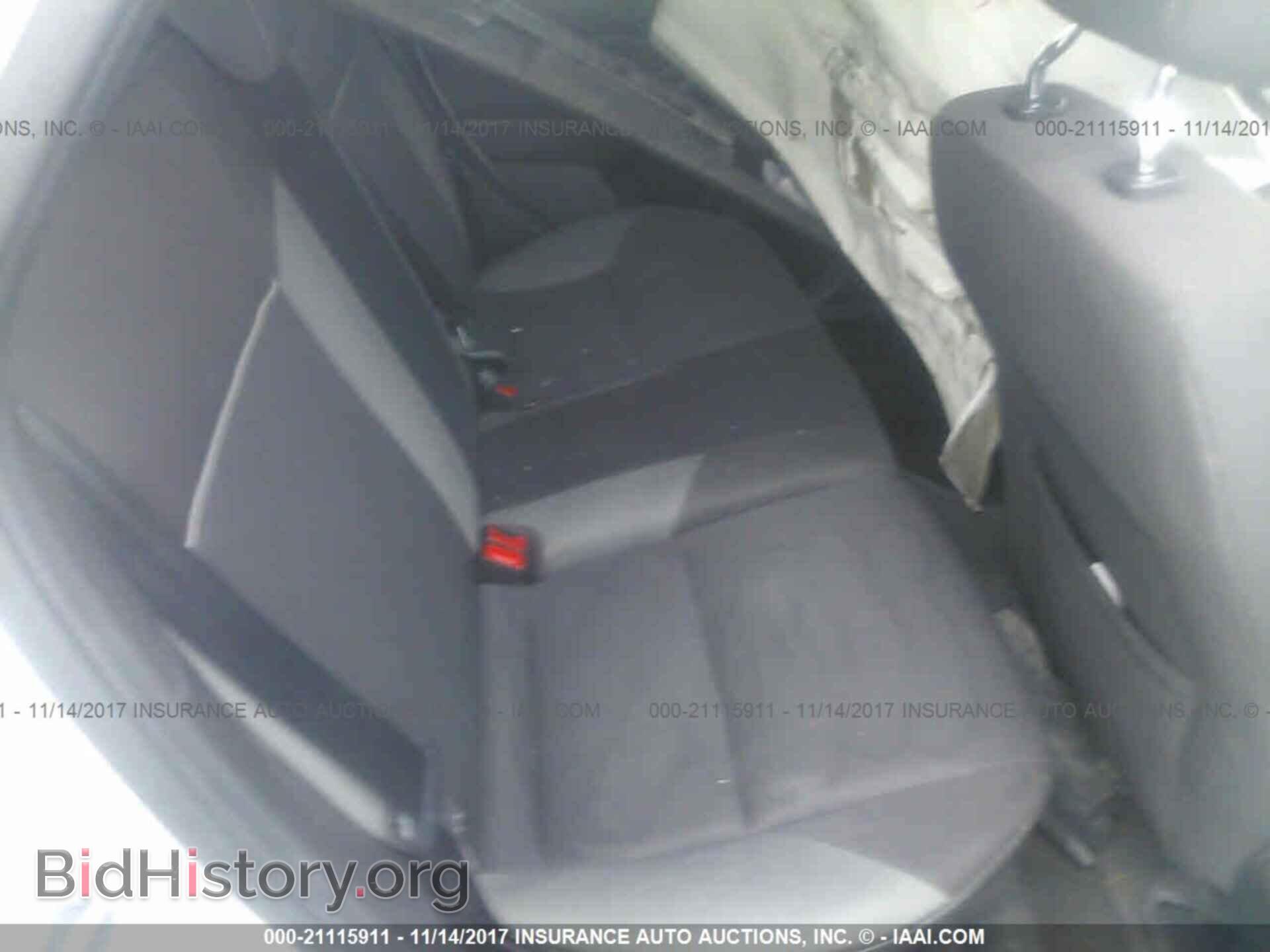 2012 Ford Focus - VIN: 1FAHP3K22CL344002 - Photo 8