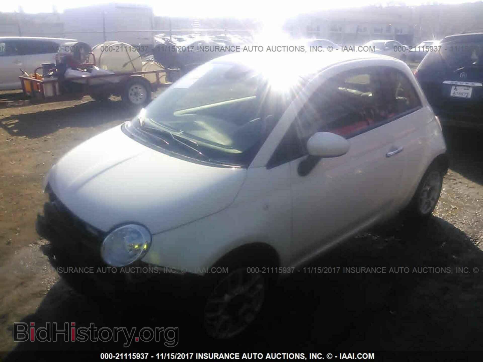 2015 Fiat 500 - VIN: 3C3CFFAR0FT689727 - Photo 2
