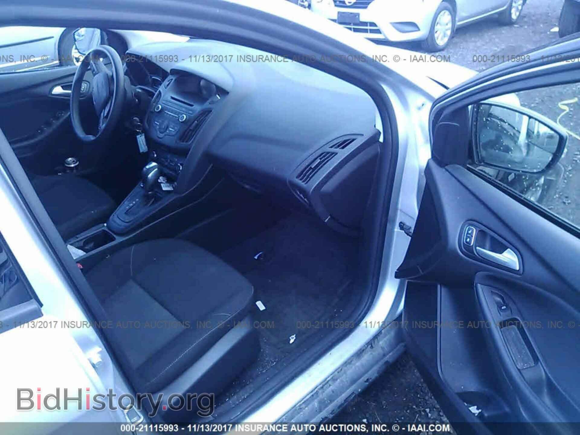 2015 Ford Focus - VIN: 1FADP3F22FL342263 - Photo 5