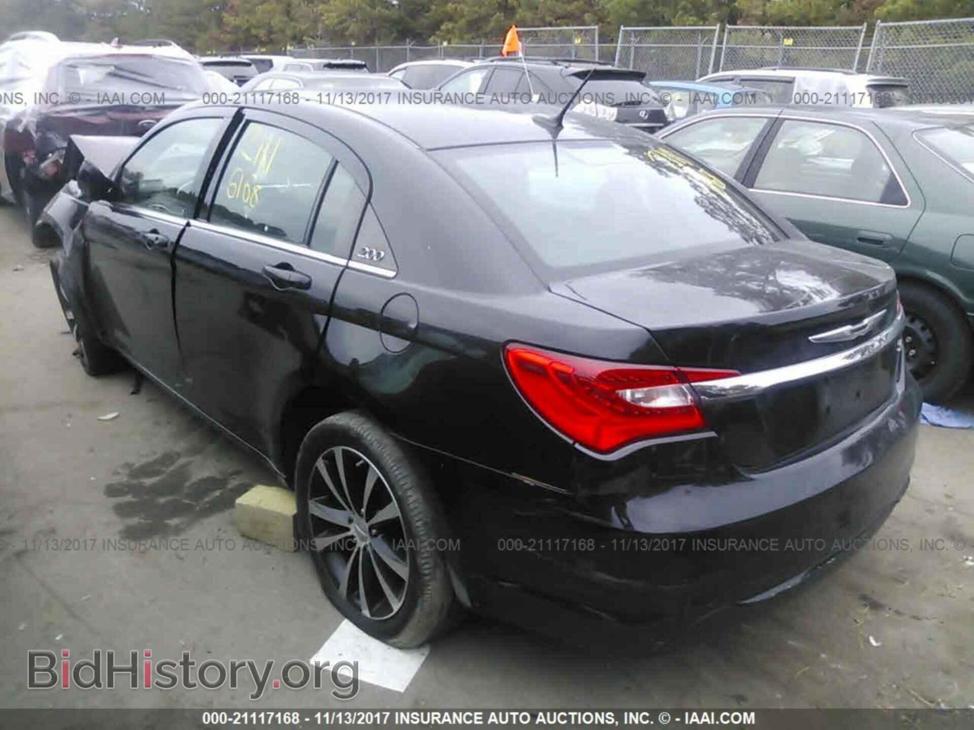2011 Chrysler 200 - VIN: 1C3BC8FG6BN612474 - Фото 3