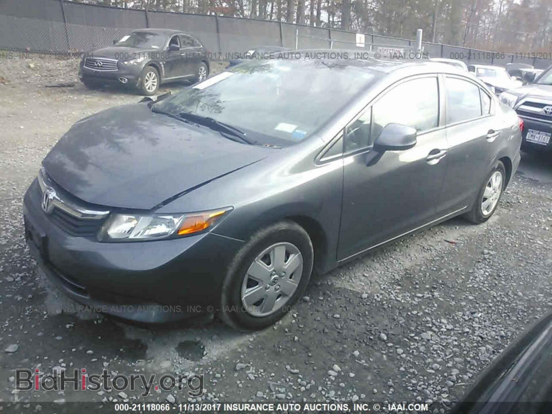 2012 Honda Civic - VIN: 2HGFB2F54CH611296 - Photo 2
