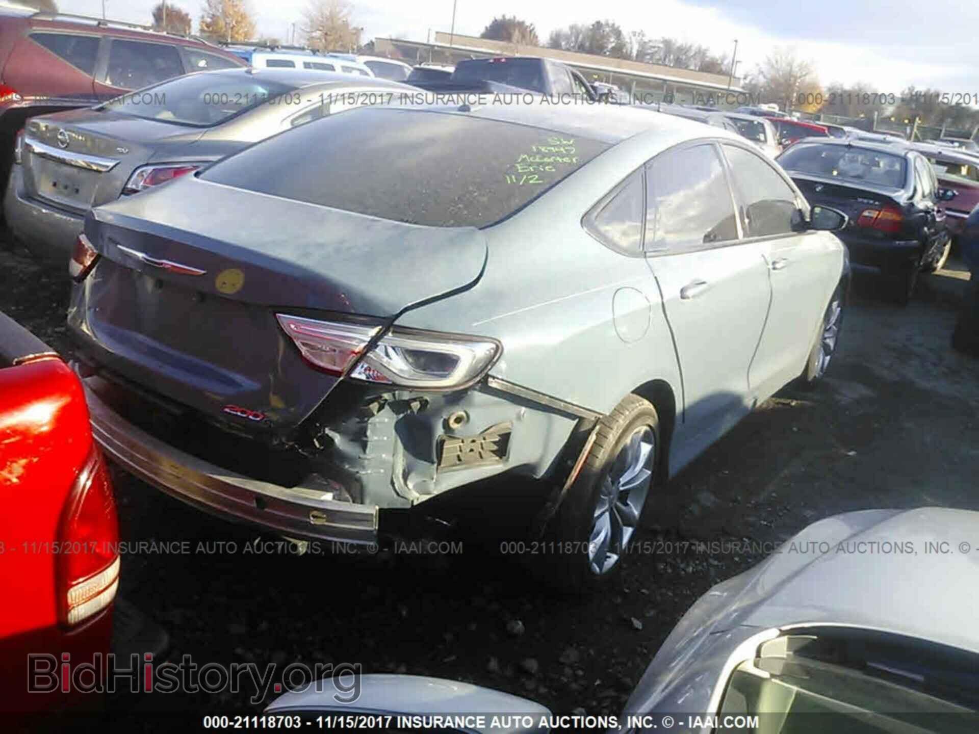 2015 Chrysler 200 - VIN: 1C3CCCBB1FN667602 - Photo 4