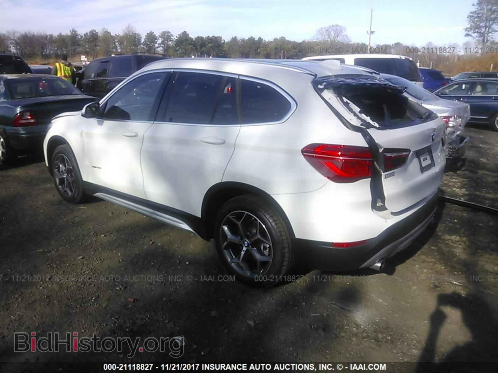 2017 Bmw X1 - VIN: WBXHT3Z34H4A55814 - Фото 3