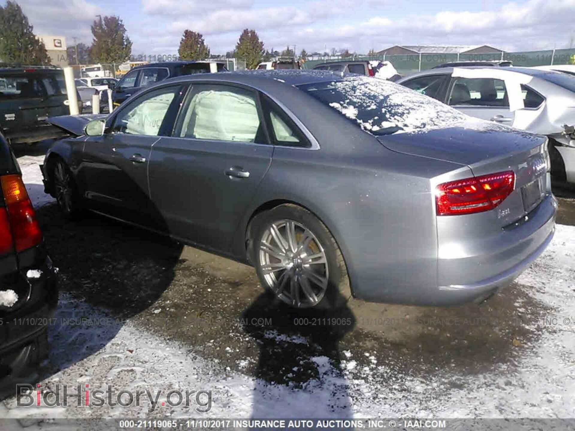 2013 Audi A8 - VIN: WAURGAFD1DN015888 - Фото 3