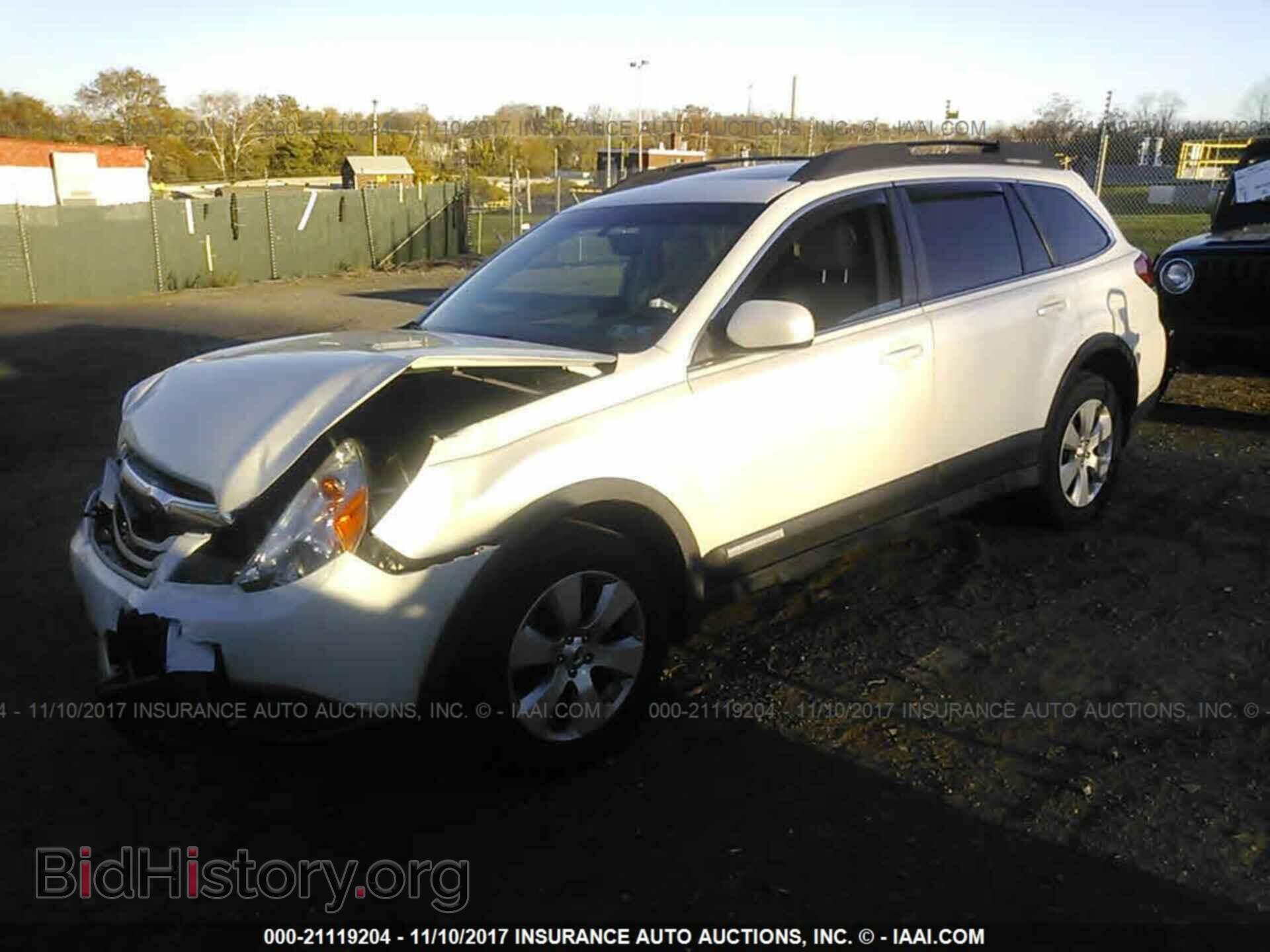 2012 Subaru Outback - VIN: 4S4BRBKC9C3277701 - Photo 2