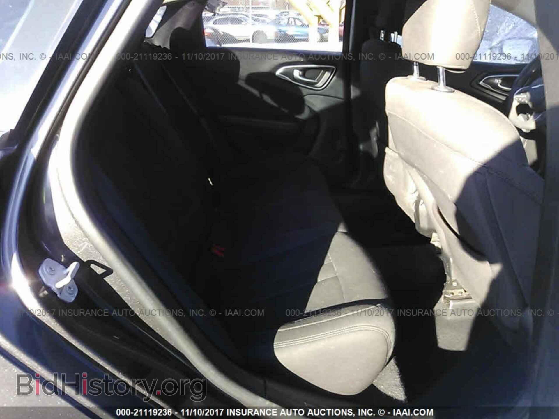 2015 Chrysler 200 - VIN: 1C3CCCAB7FN685720 - Photo 8