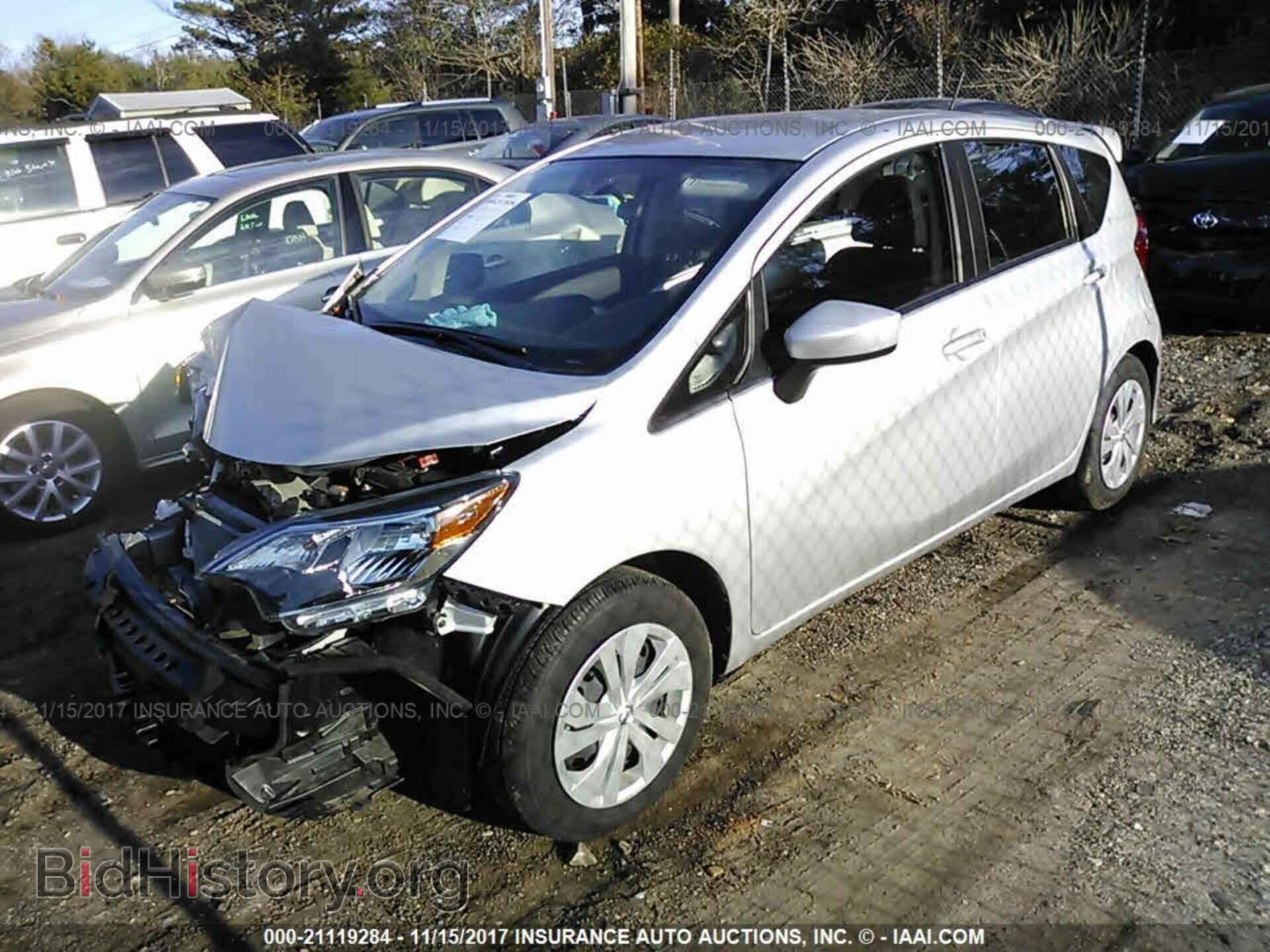 2017 Nissan Versa note - VIN: 3N1CE2CP9HL368357 - Фото 2