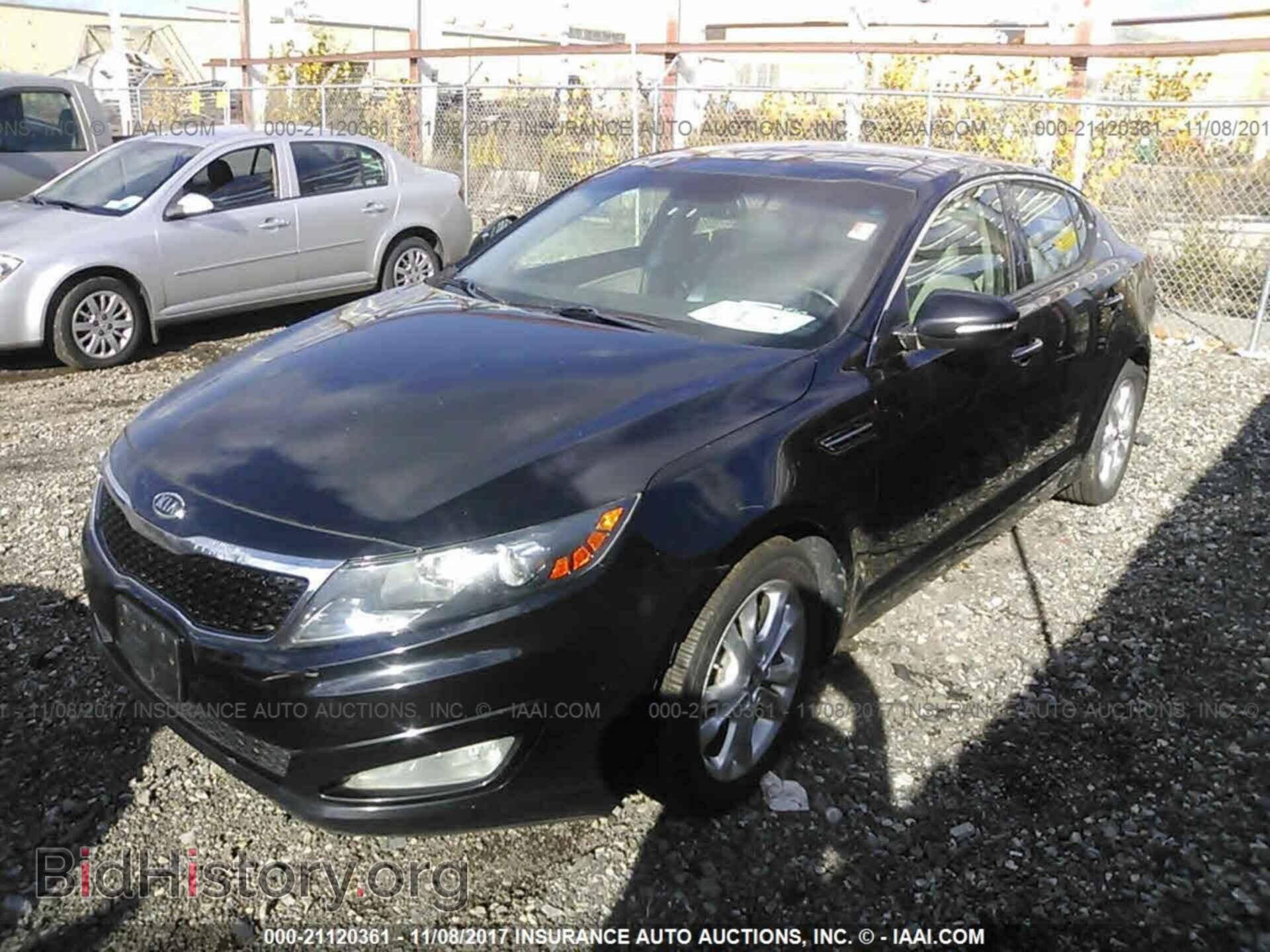 2011 Kia Optima - VIN: KNAGN4A74B5165815 - Фото 2