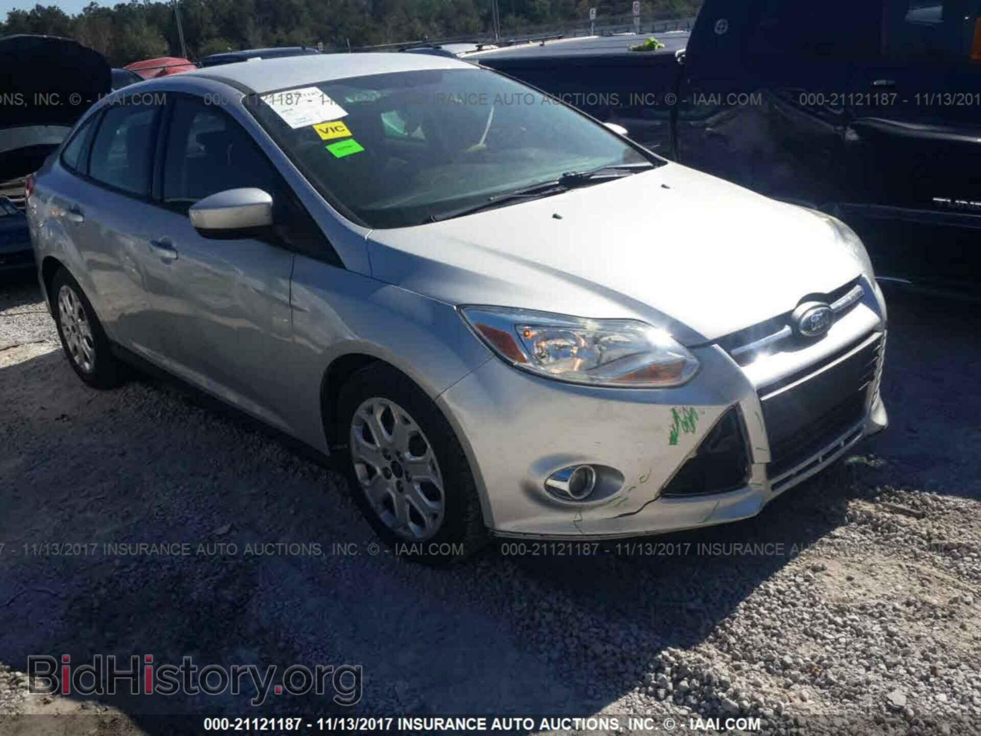 Photo 1FAHP3F28CL379525 - Ford Focus 2012