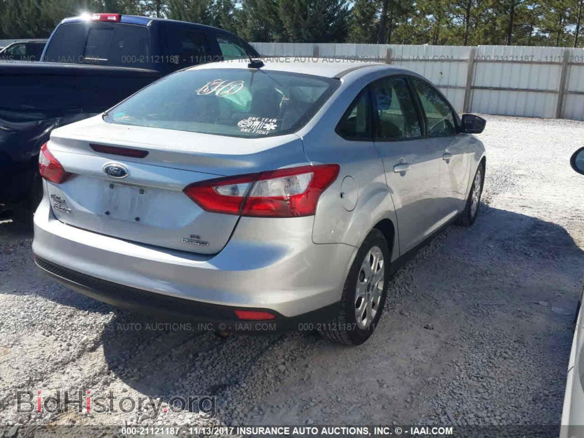 2012 Ford Focus - VIN: 1FAHP3F28CL379525 - Фото 4