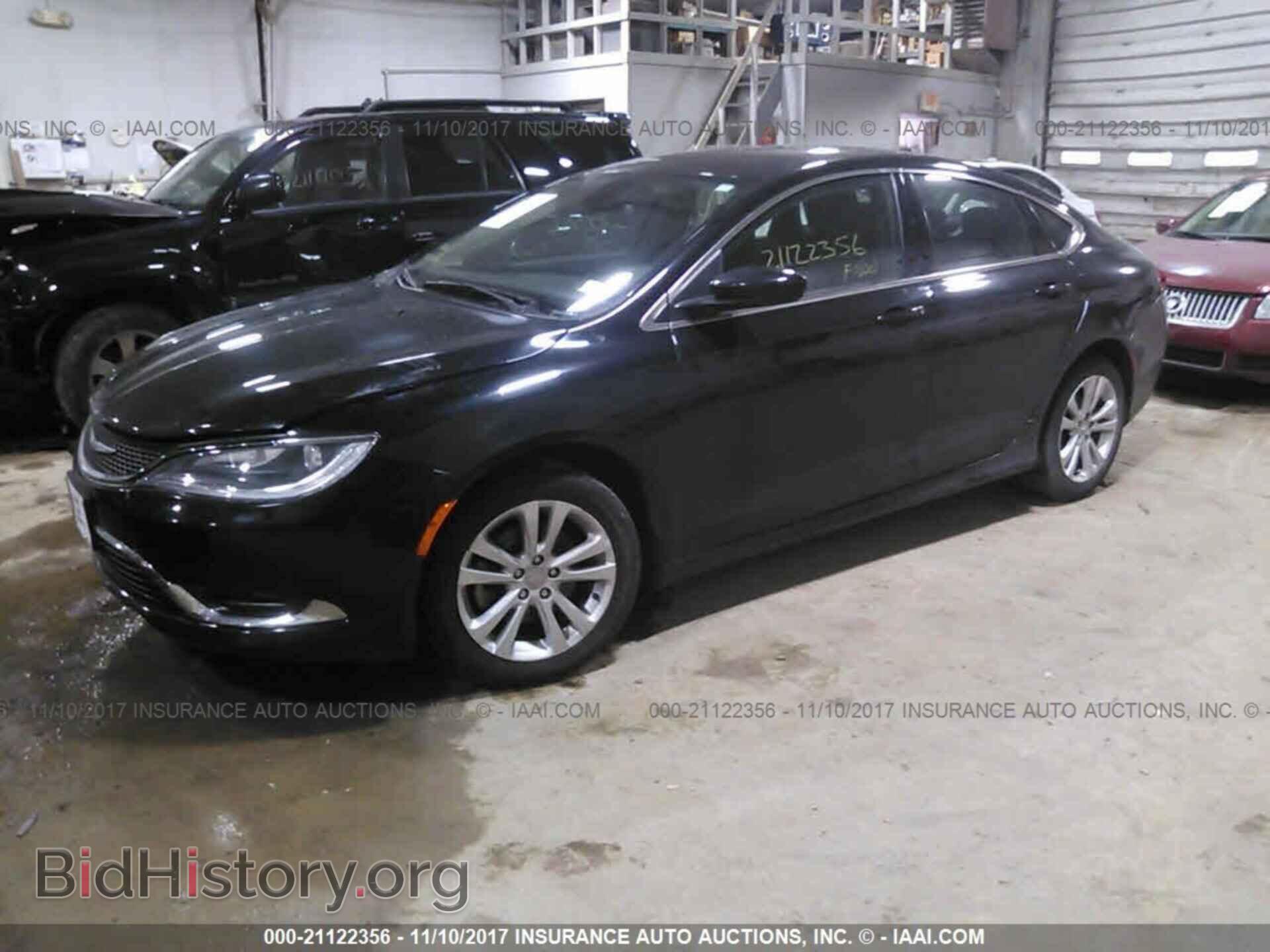 2015 Chrysler 200 - VIN: 1C3CCCAB3FN577305 - Photo 2