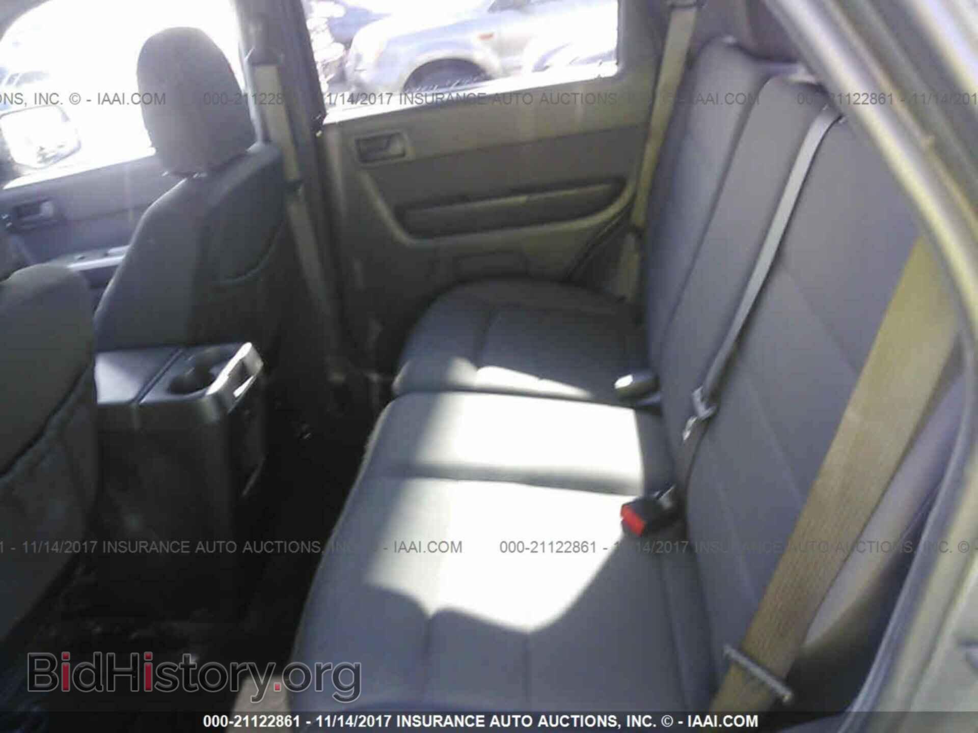 2012 Ford Escape - VIN: 1FMCU9DG5CKB43771 - Photo 8