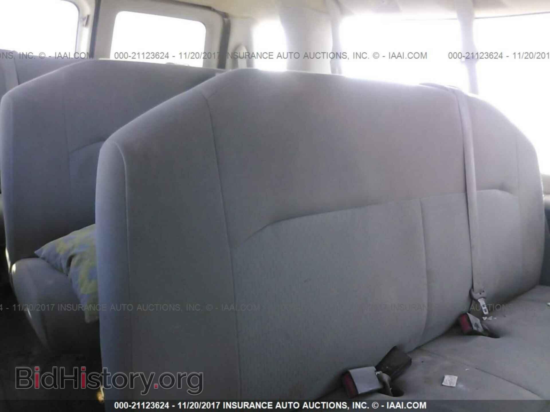 2011 Ford Econoline - VIN: 1FBSS3BL7BDB12743 - Photo 8