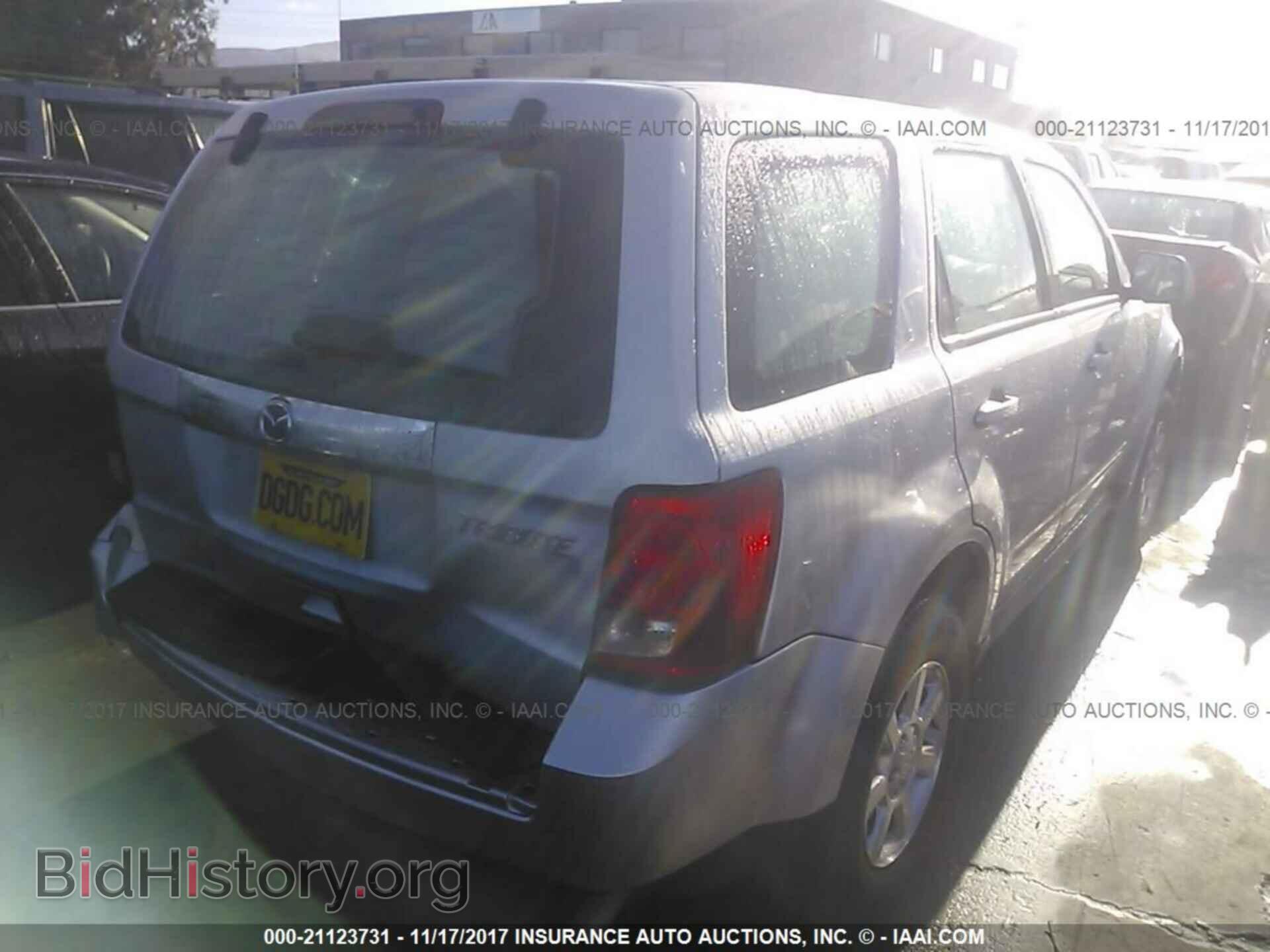 2011 Mazda Tribute - VIN: 4F2CY0C70BKM07242 - Фото 4