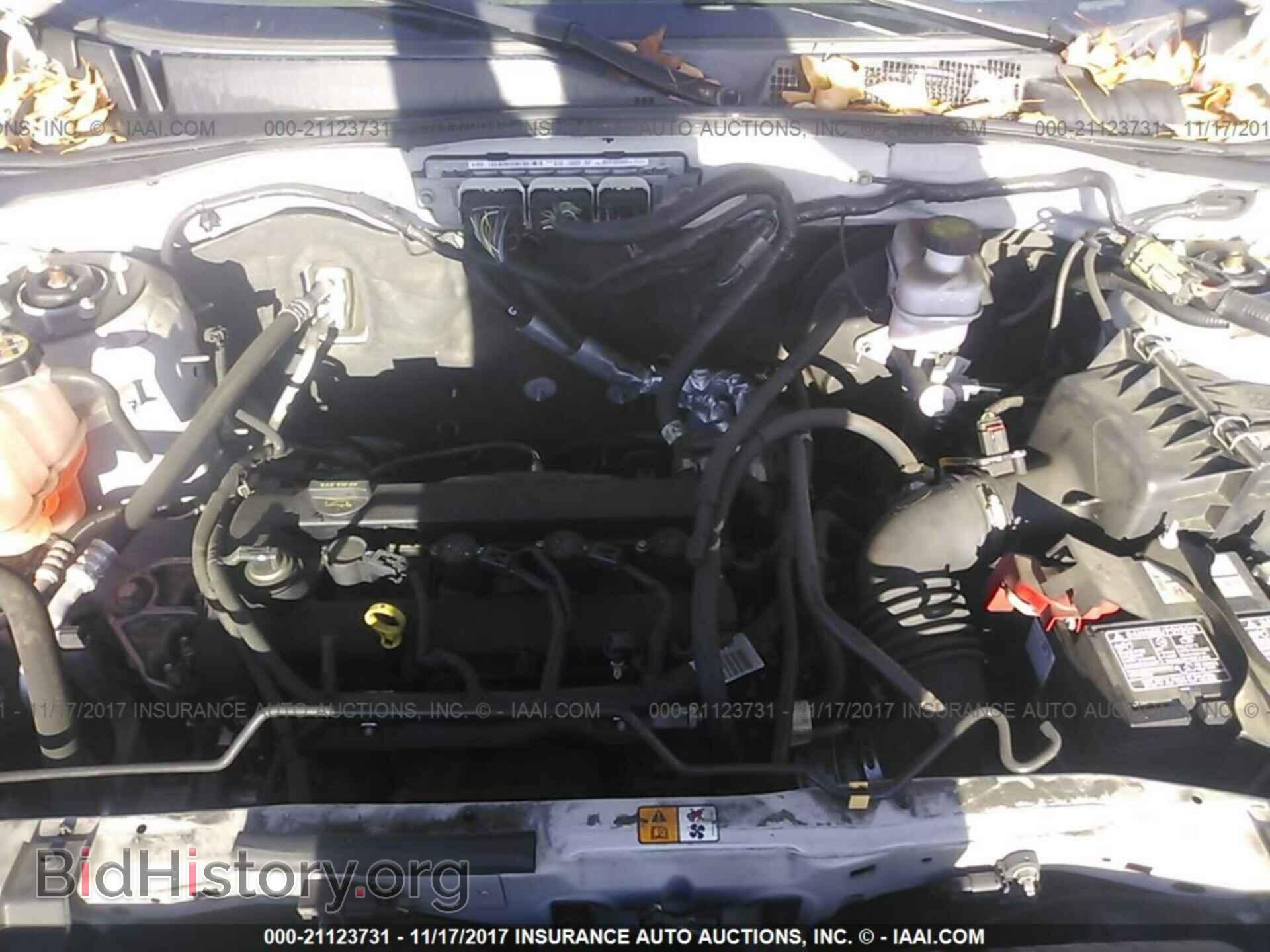 2011 Mazda Tribute - VIN: 4F2CY0C70BKM07242 - Фото 10