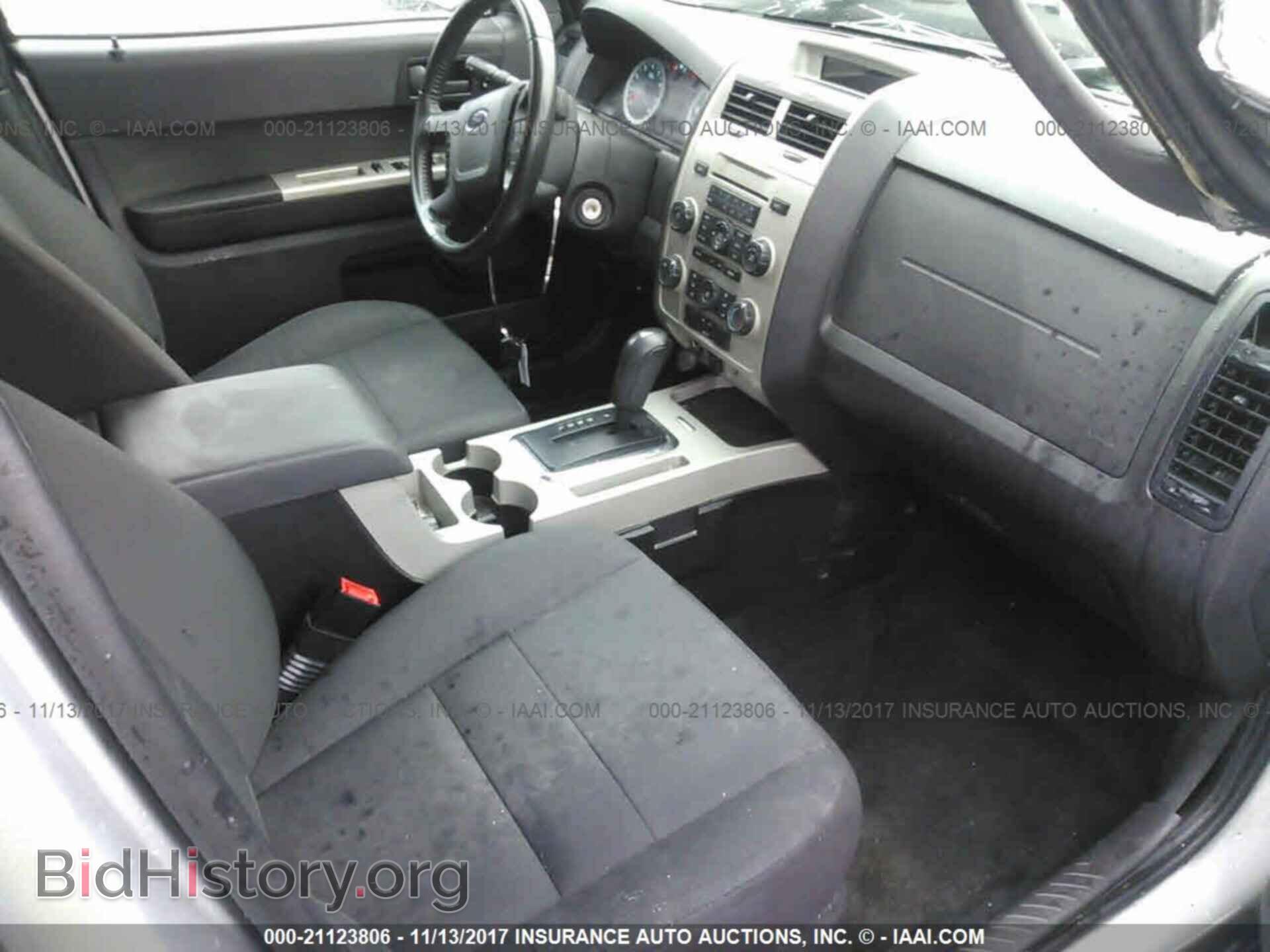 2011 Ford Escape - VIN: 1FMCU0DG7BKA26672 - Фото 5