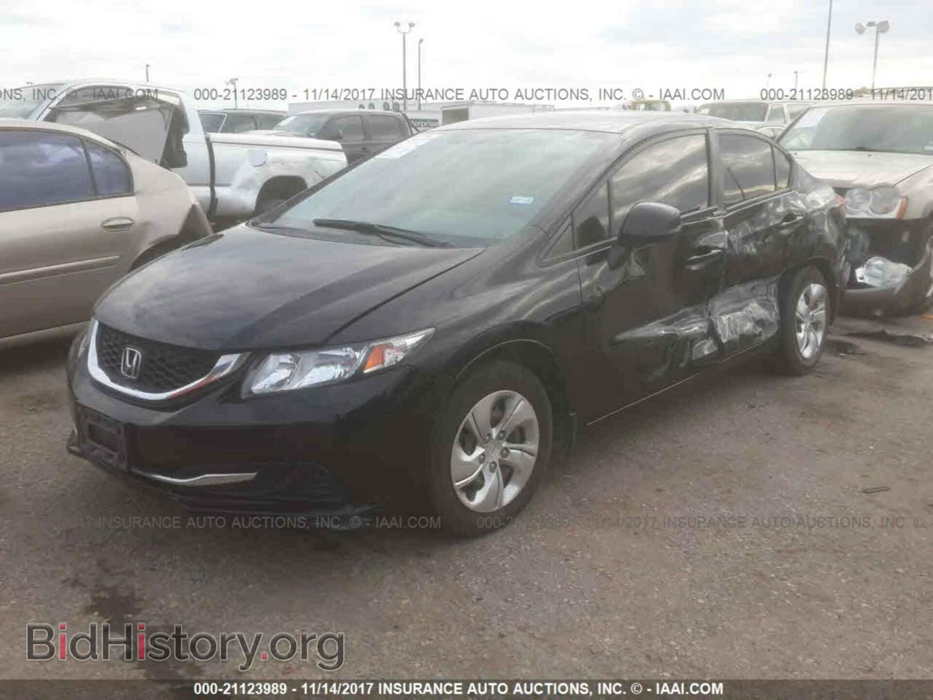 2013 Honda Civic - VIN: 2HGFB2F55DH589133 - Фото 2