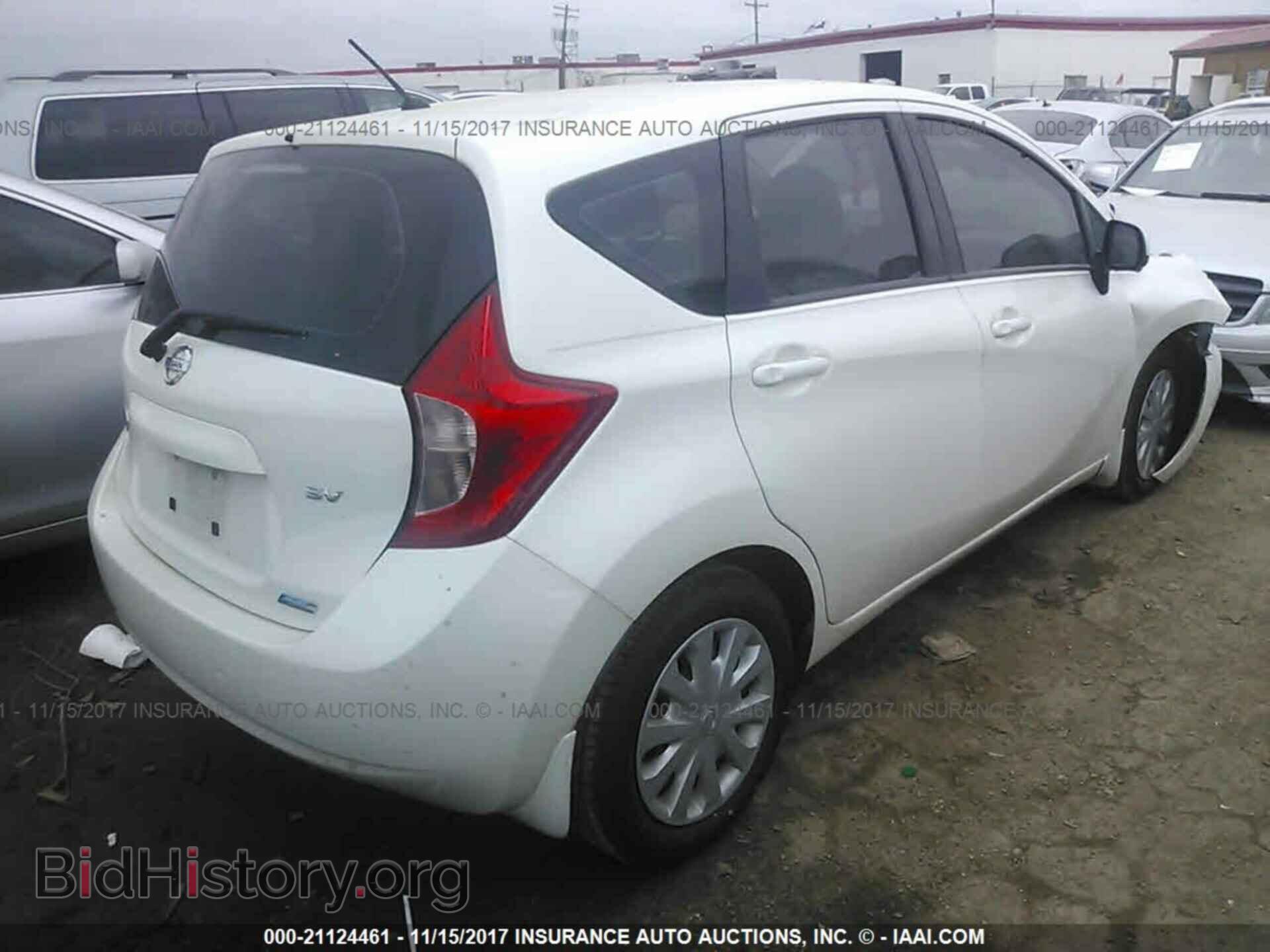 2014 Nissan Versa note - VIN: 3N1CE2CP2EL361861 - Photo 4