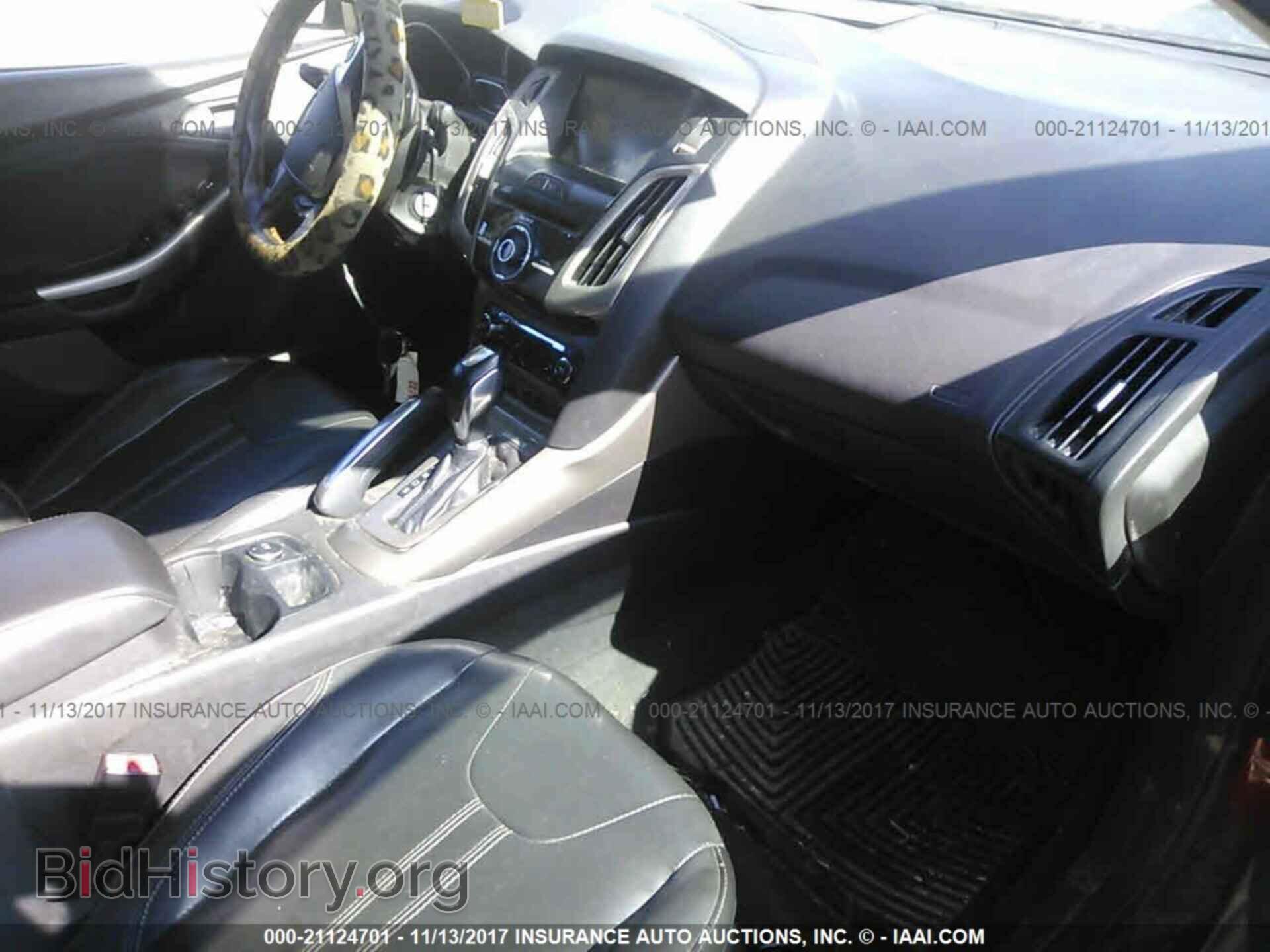 2012 Ford Focus - VIN: 1FAHP3H25CL444229 - Photo 5