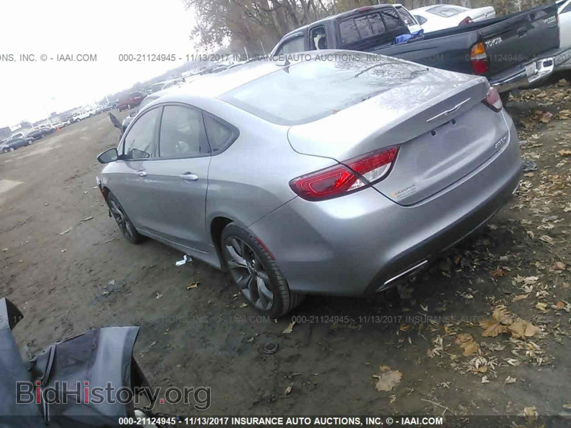 2016 Chrysler 200 - VIN: 1C3CCCBB7GN100473 - Photo 3