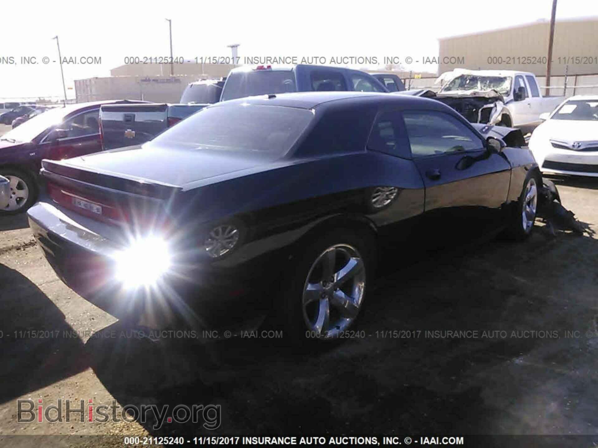 2012 Dodge Challenger - VIN: 2C3CDYBT1CH153630 - Photo 4