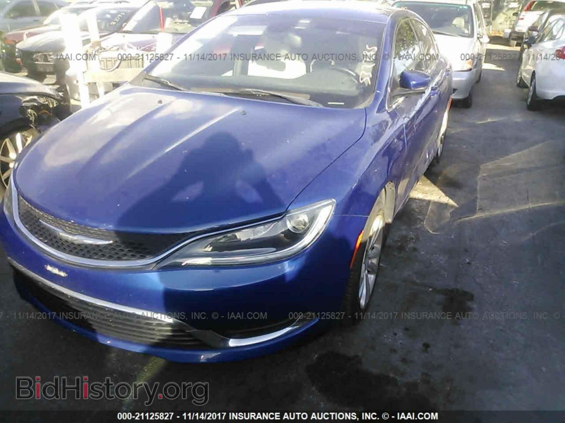 2015 Chrysler 200 - VIN: 1C3CCCAB7FN532285 - Photo 2
