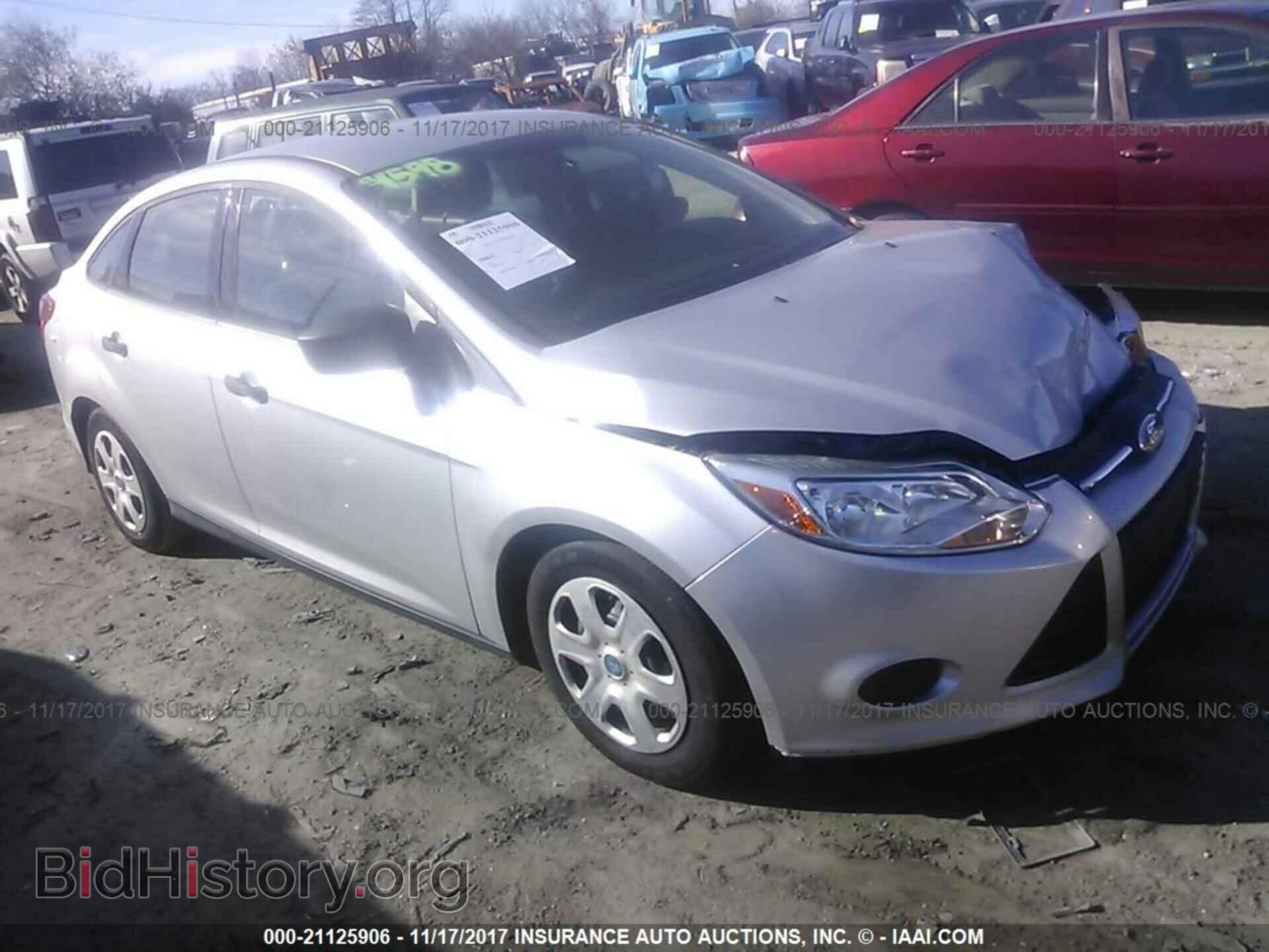Photo 1FAHP3E27CL244652 - Ford Focus 2012