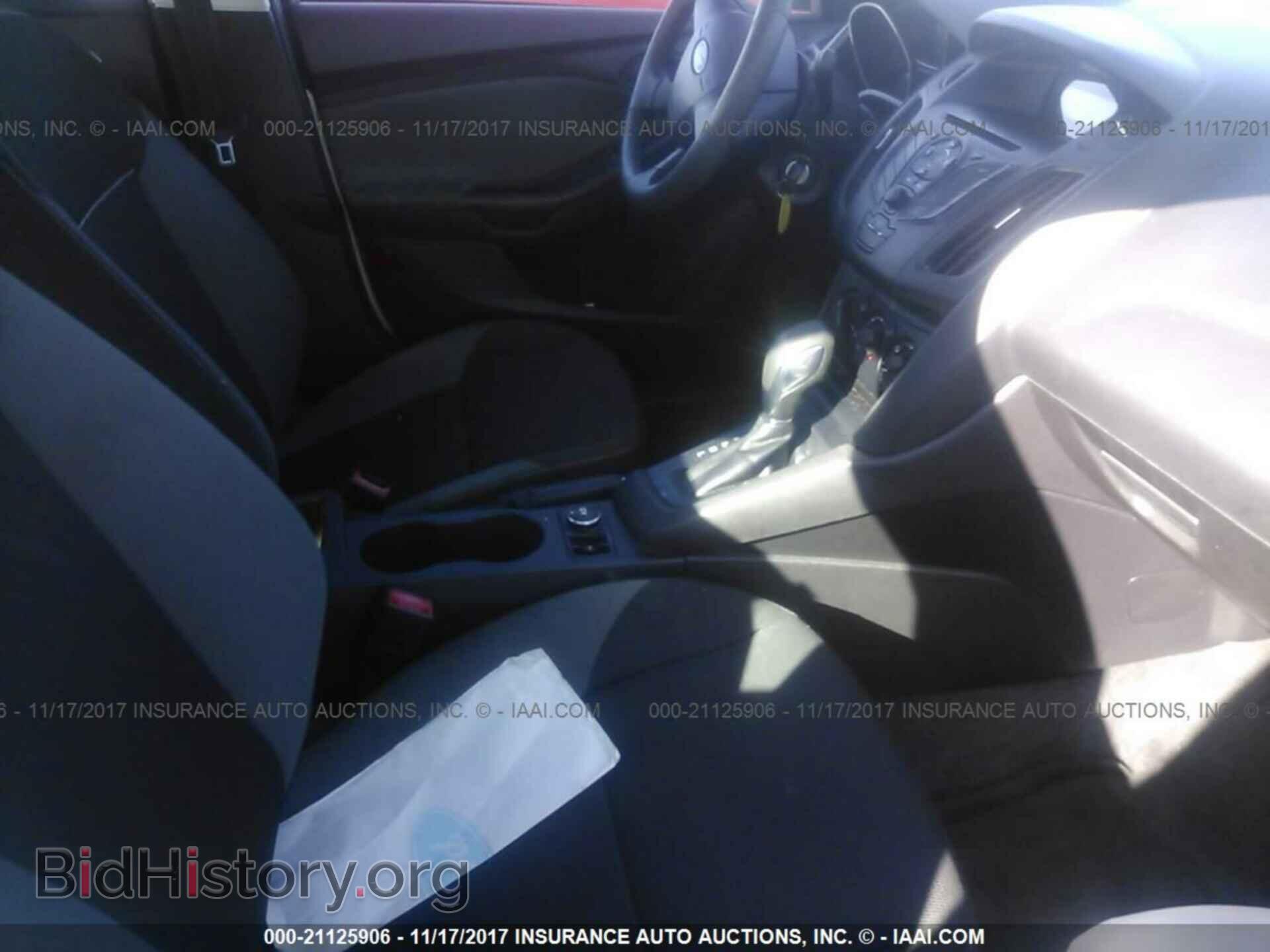 2012 Ford Focus - VIN: 1FAHP3E27CL244652 - Photo 5