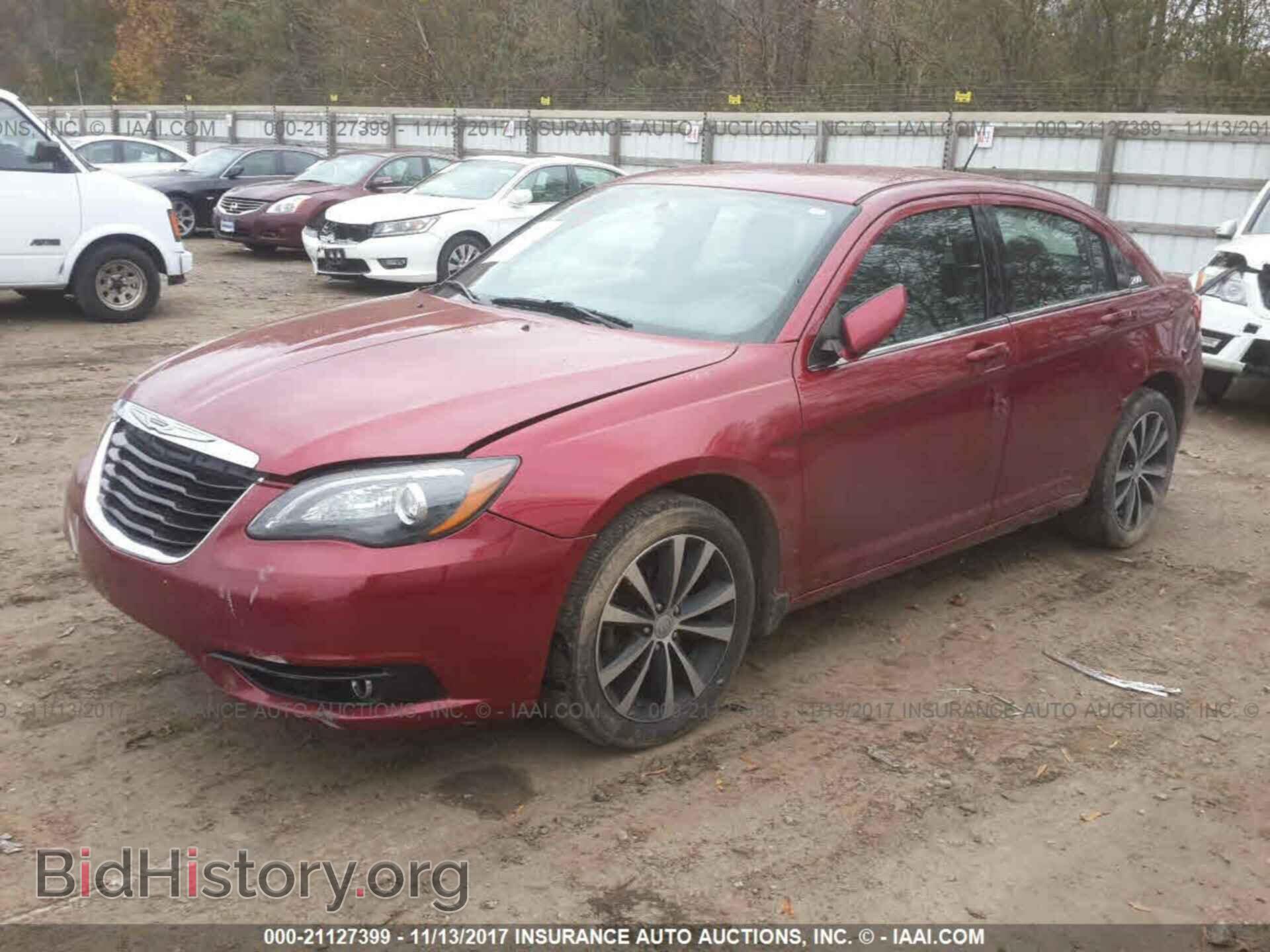 2013 Chrysler 200 - VIN: 1C3CCBBB9DN629400 - Photo 2