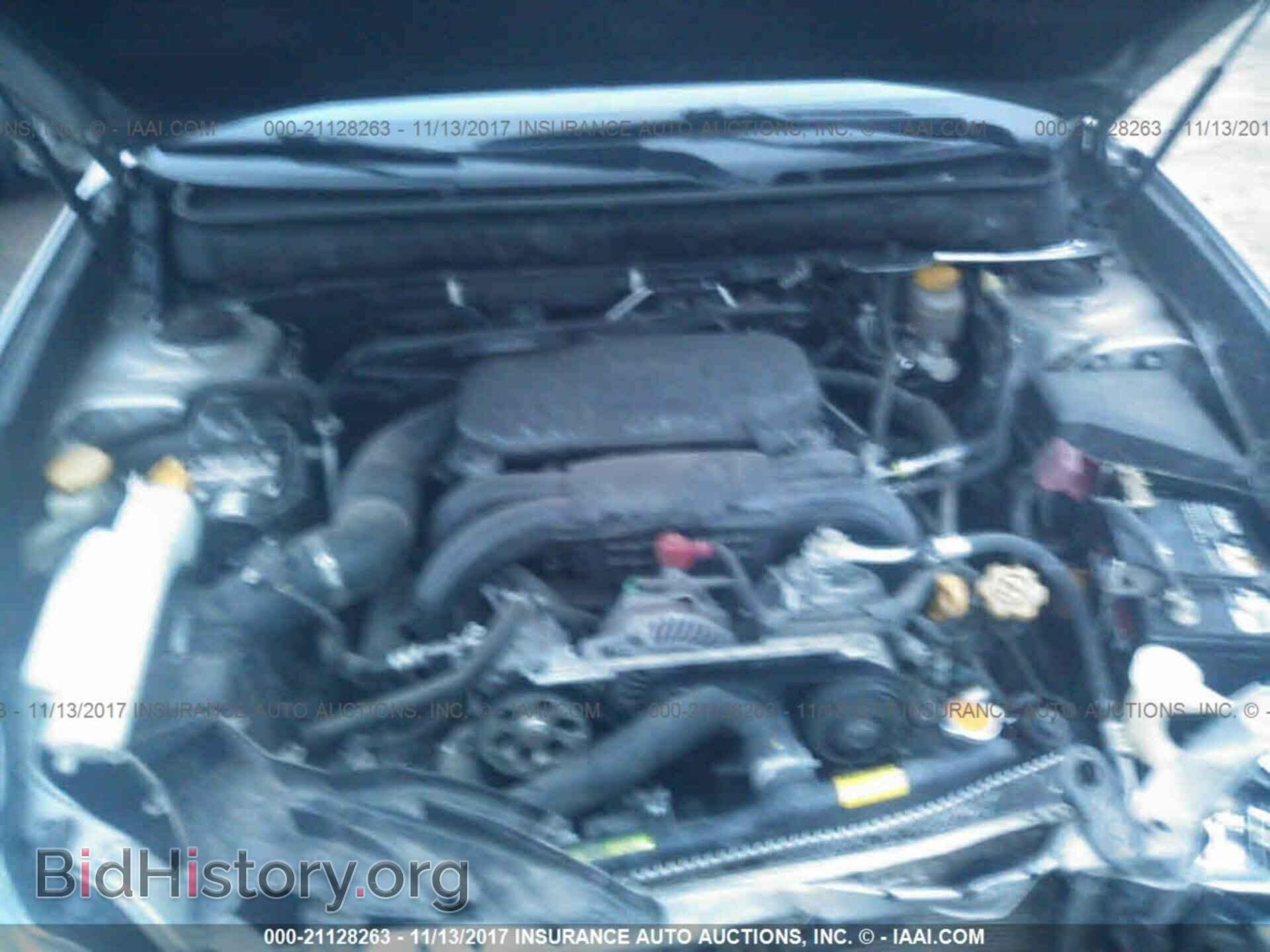 2011 Subaru Outback - VIN: 4S4BRCKC3B3329733 - Фото 10