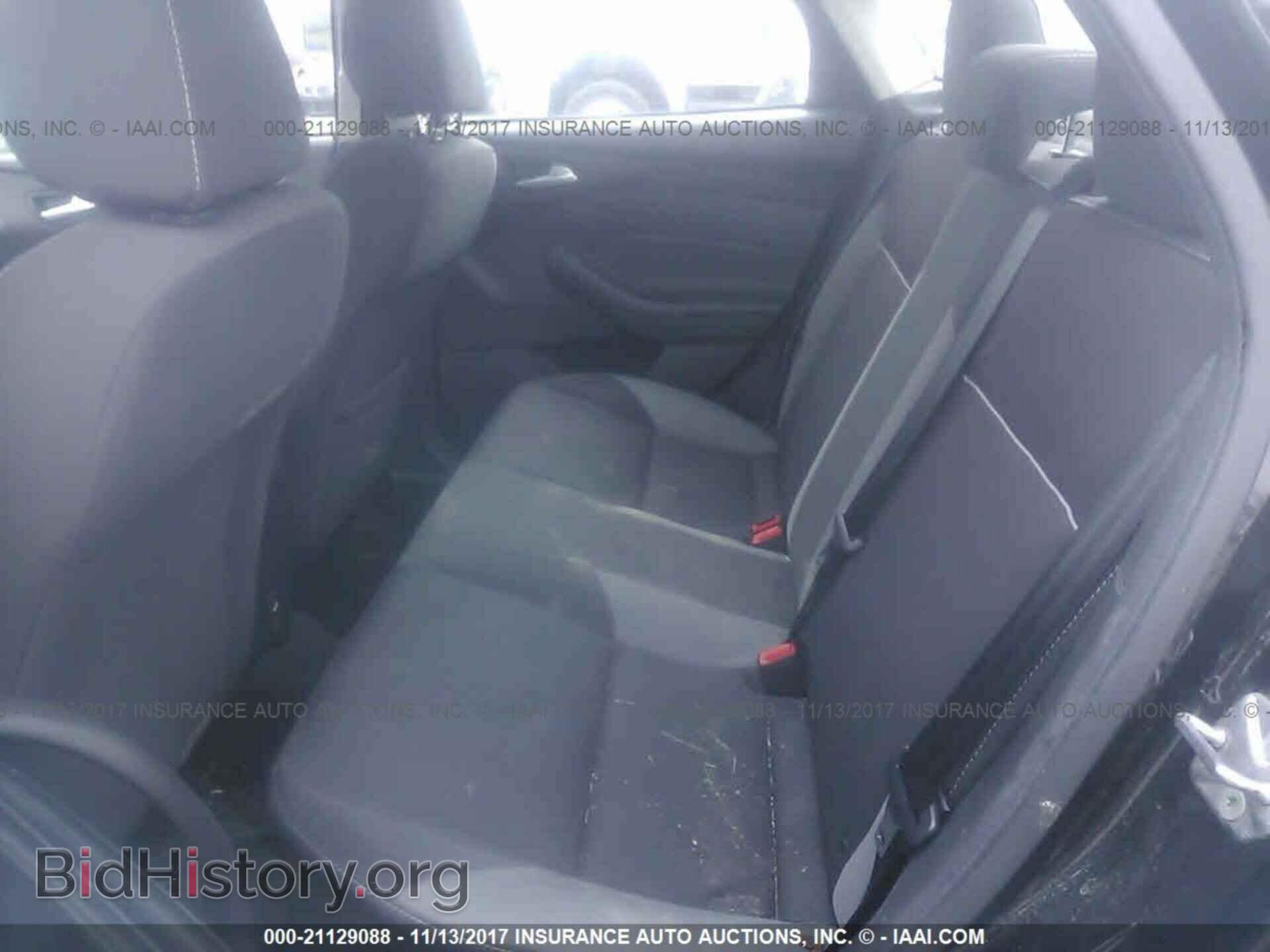 2012 Ford Focus - VIN: 1FAHP3F22CL428511 - Photo 8